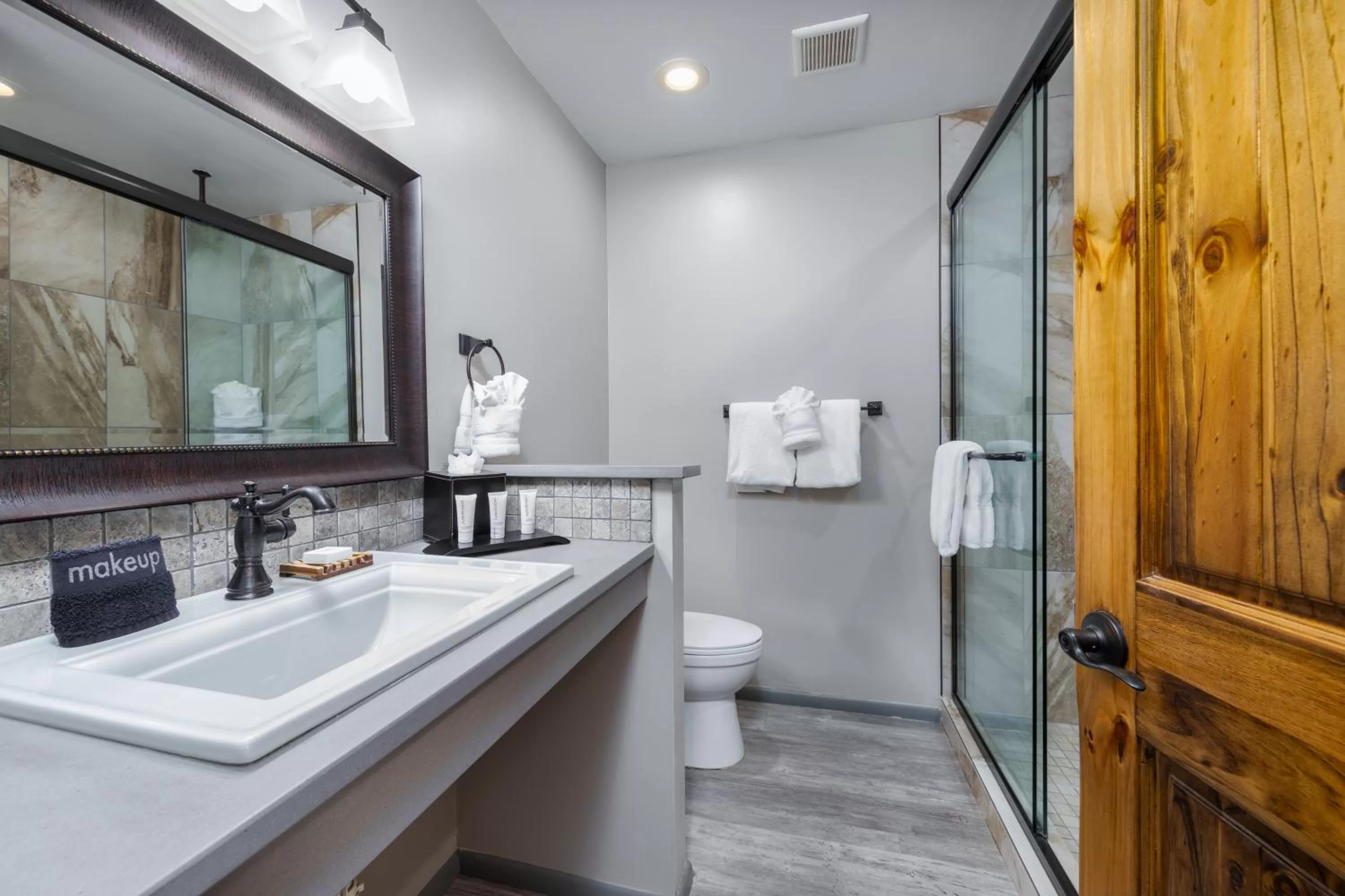 Bathroom in Sky Ranch Lodge