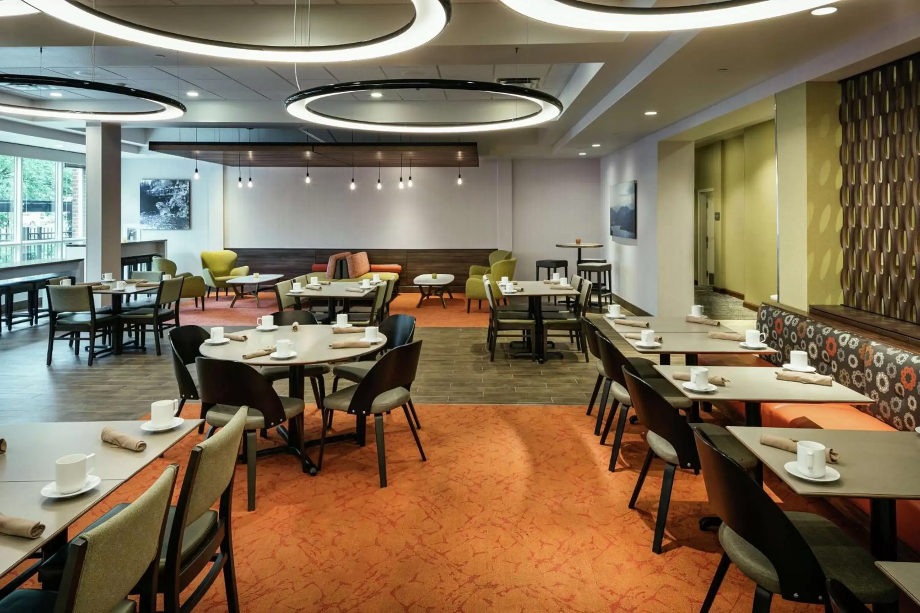 Dining area, Restaurant/Places to Eat in Hilton Garden Inn Seattle/Issaquah