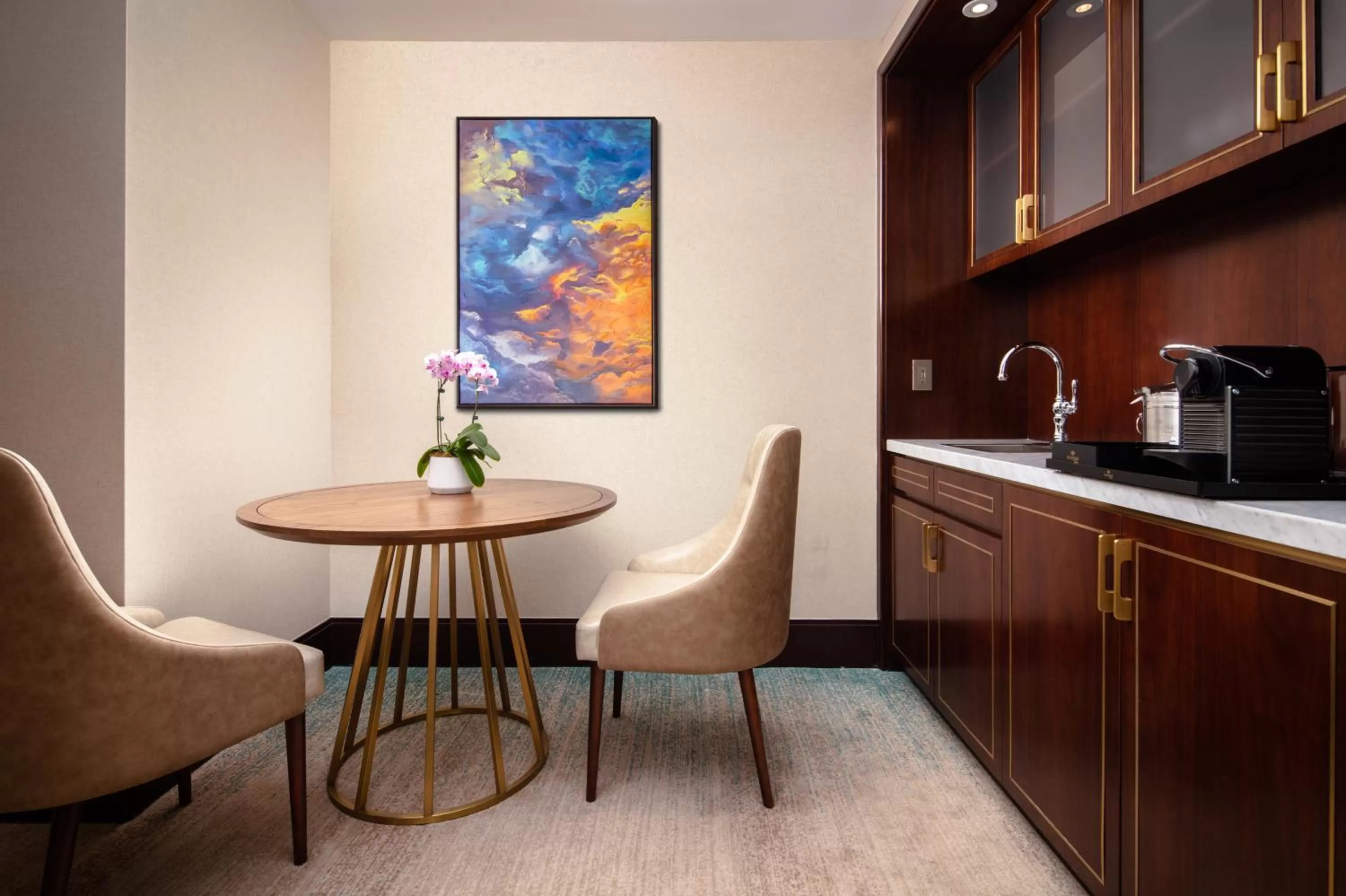 Dining area in Blossom Hotel Houston, Curio Collection by Hilton