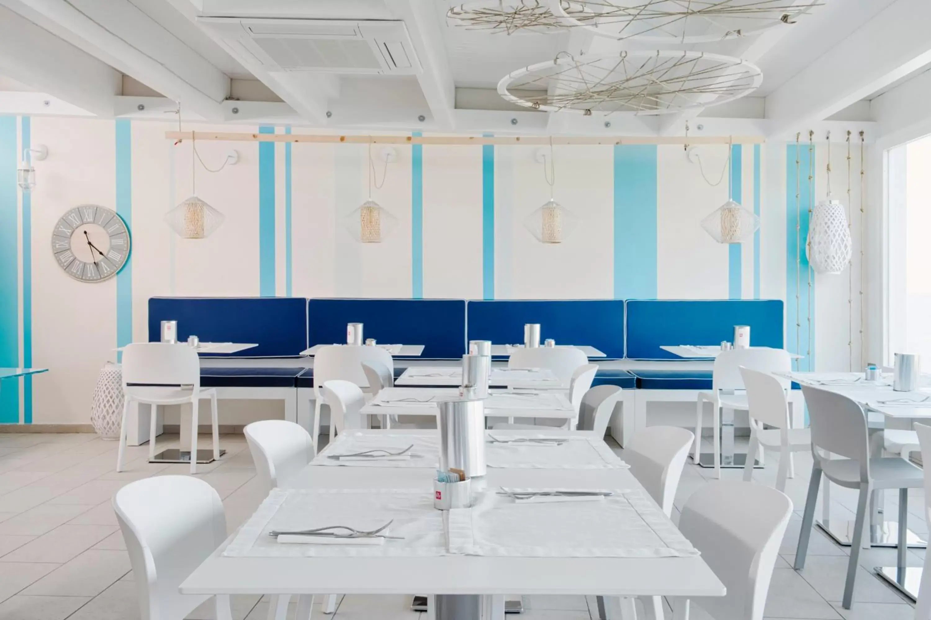 Restaurant/Places to Eat in Marina di Petrolo Hotel & SPA