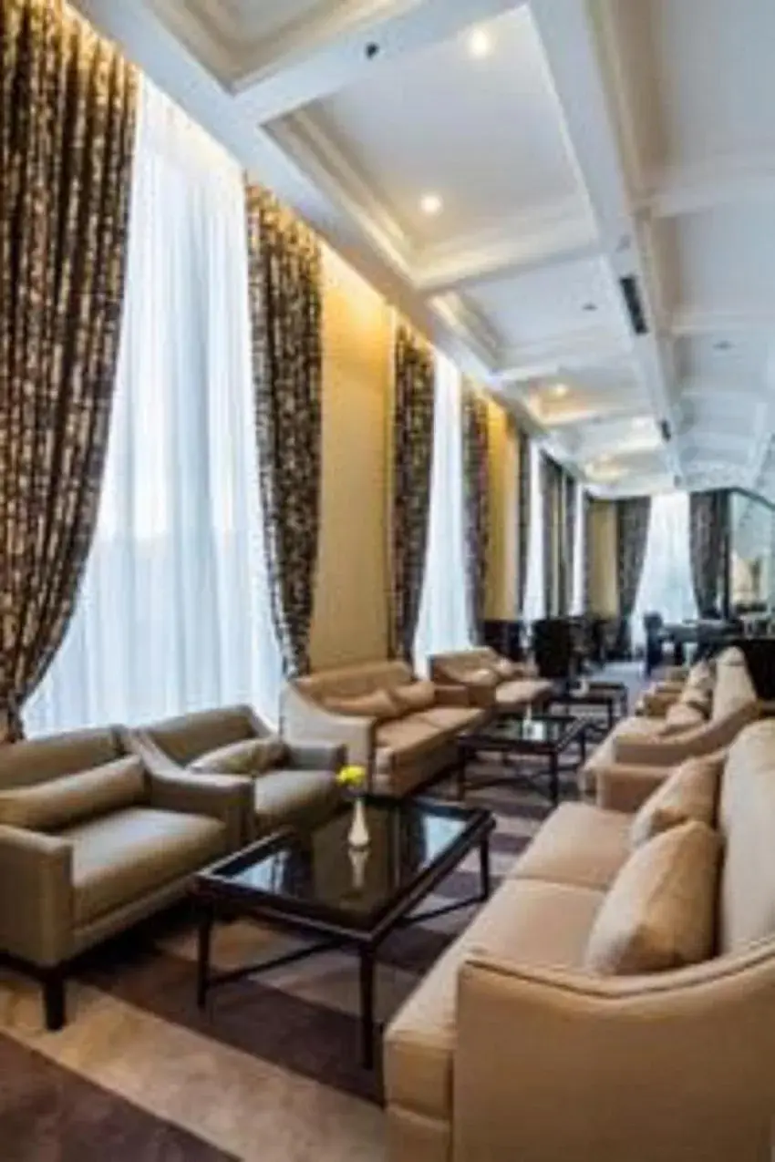 Seating area in Royal Kuningan Seating area in Royal Kuningan