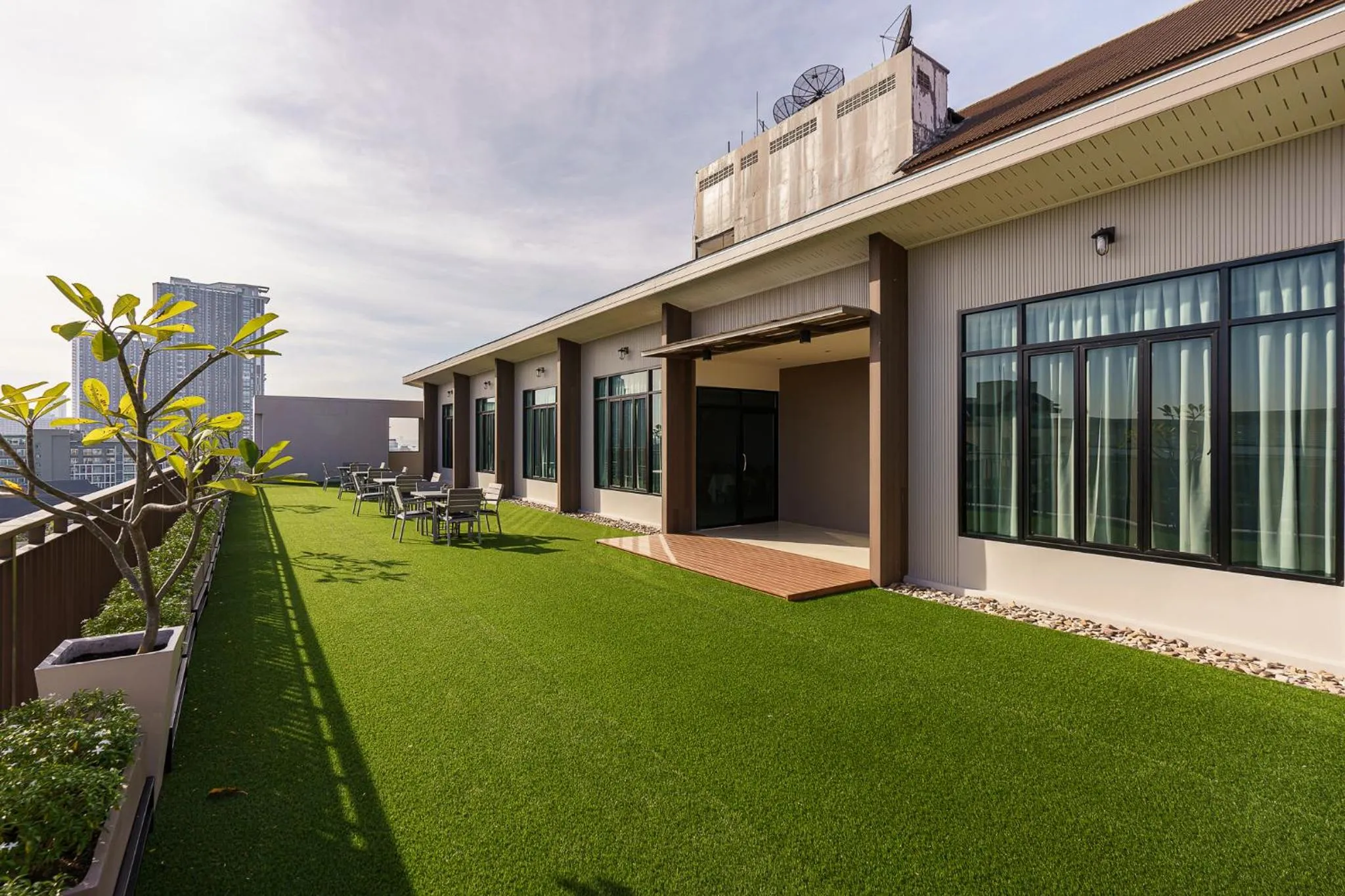 Garden view in Fifth Pattaya Jomtien By Shiwalai Int