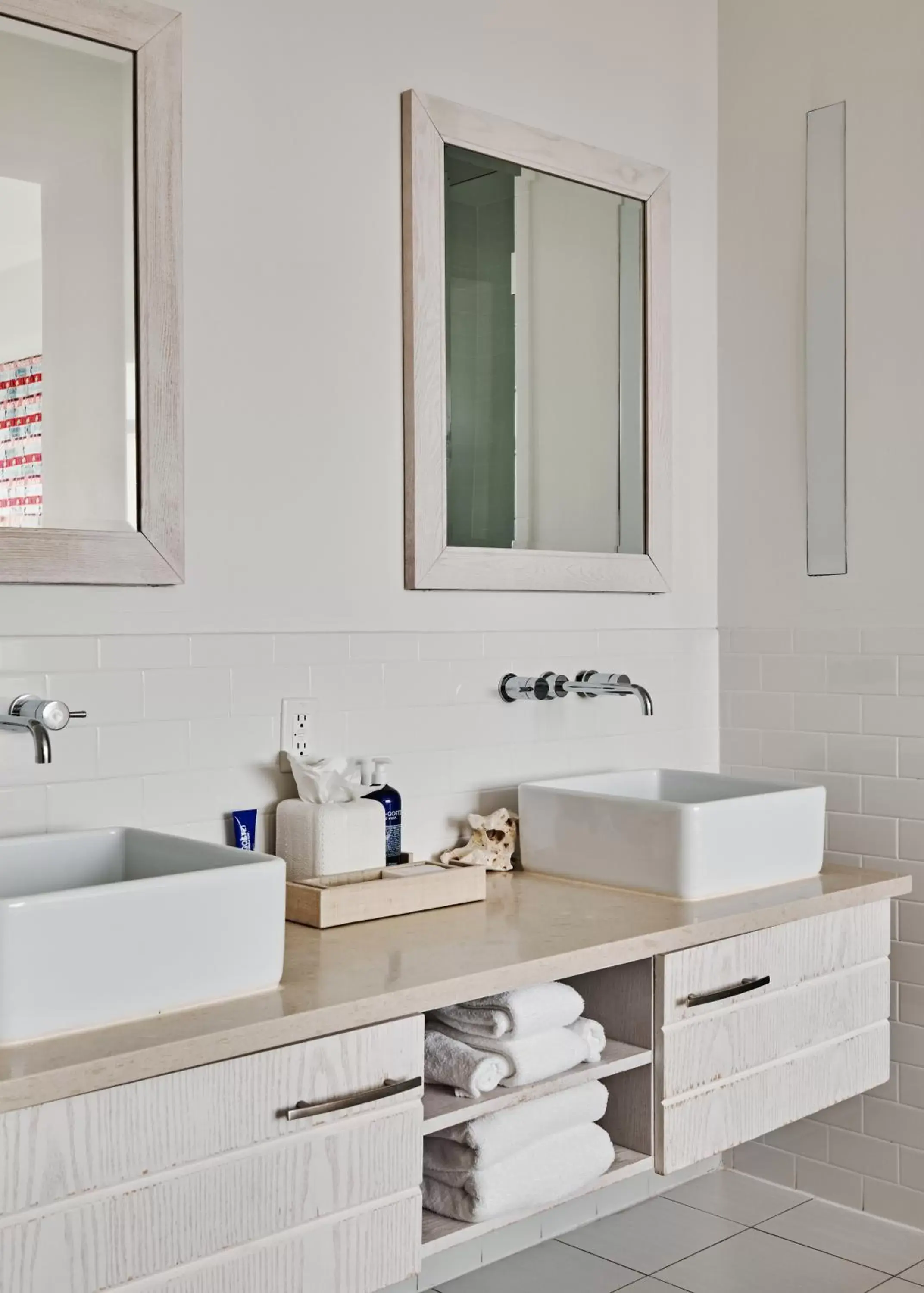 Bathroom in Bungalow Hotel