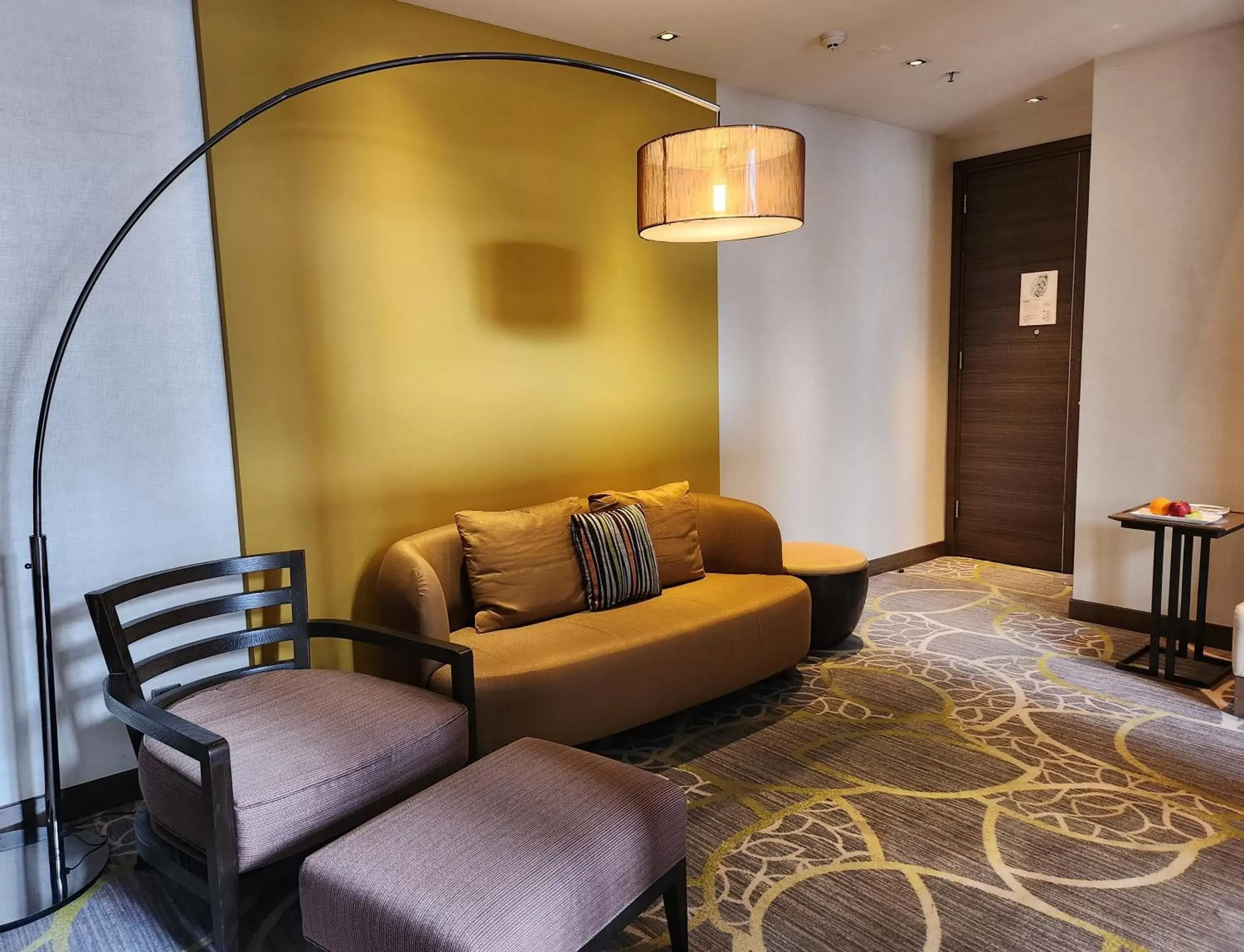 Seating Area in Crowne Plaza Hong Kong Kowloon East, an IHG Hotel