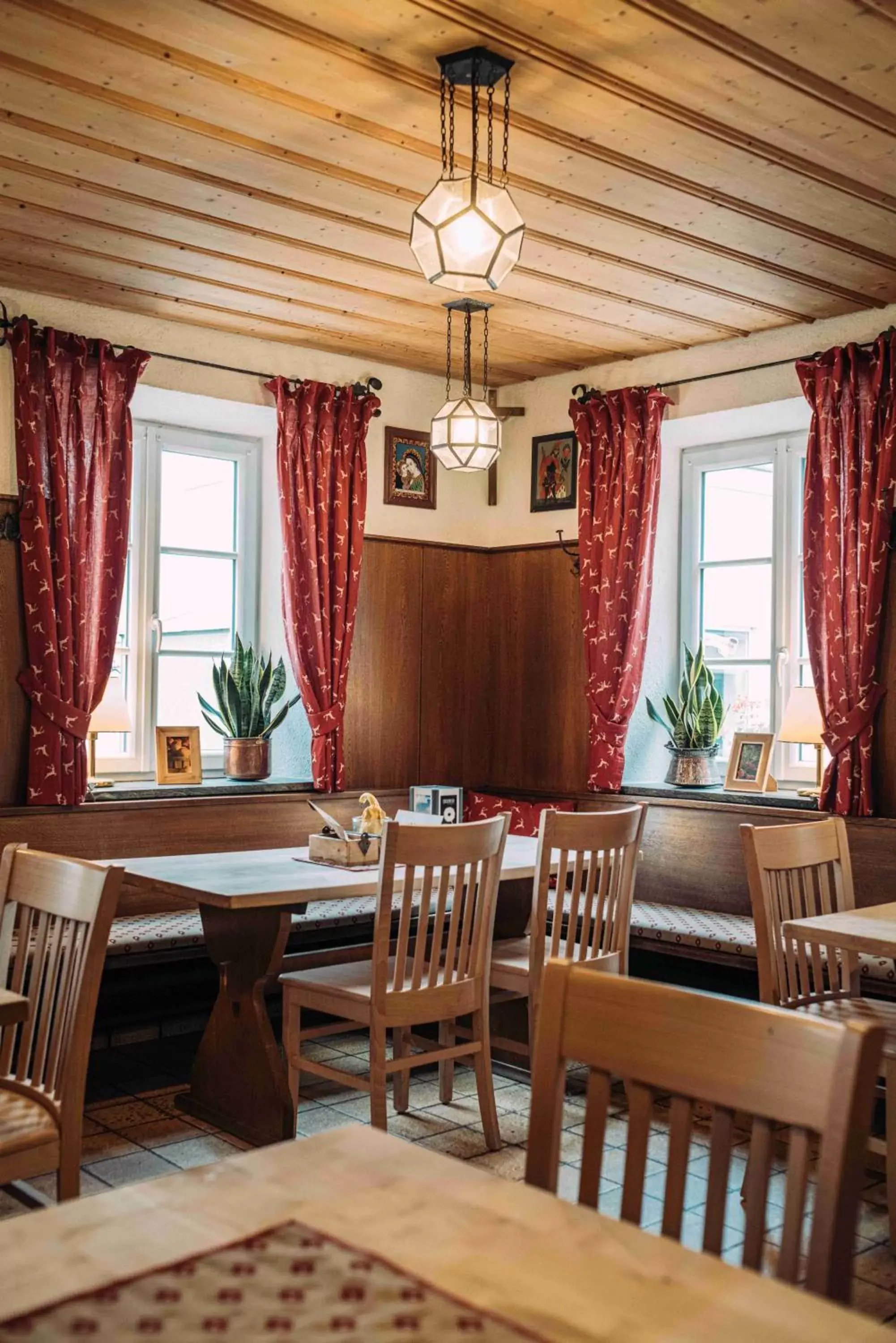 Dining Area in Gasthof Diem