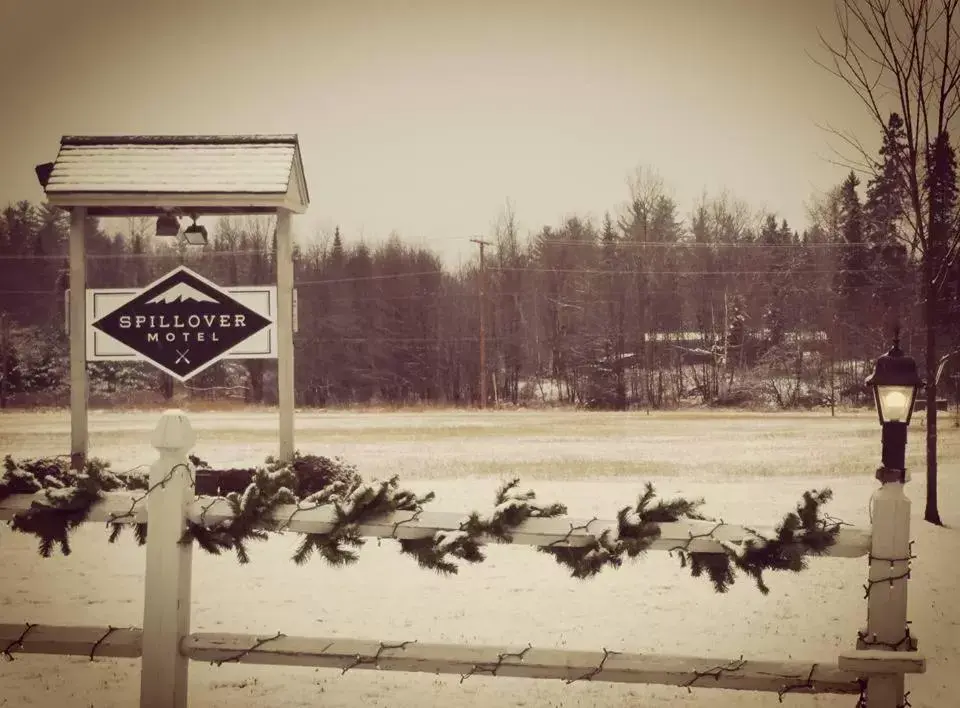 Property logo or sign, Winter in Spillover Motel and Inn