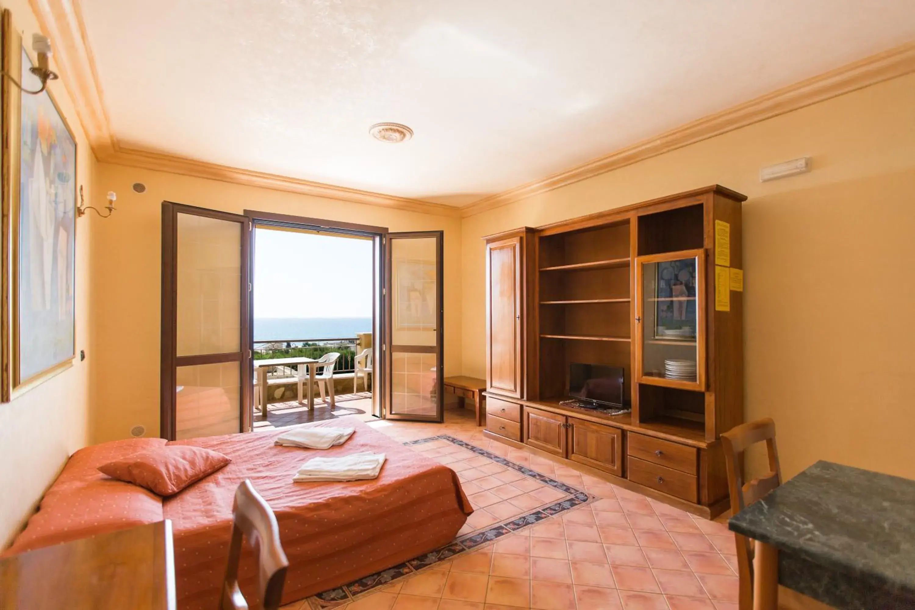 Photo of the whole room, Bed in Triscinamare Hotel Residence Photo of the whole room, Bed in Triscinamare Hotel Residence