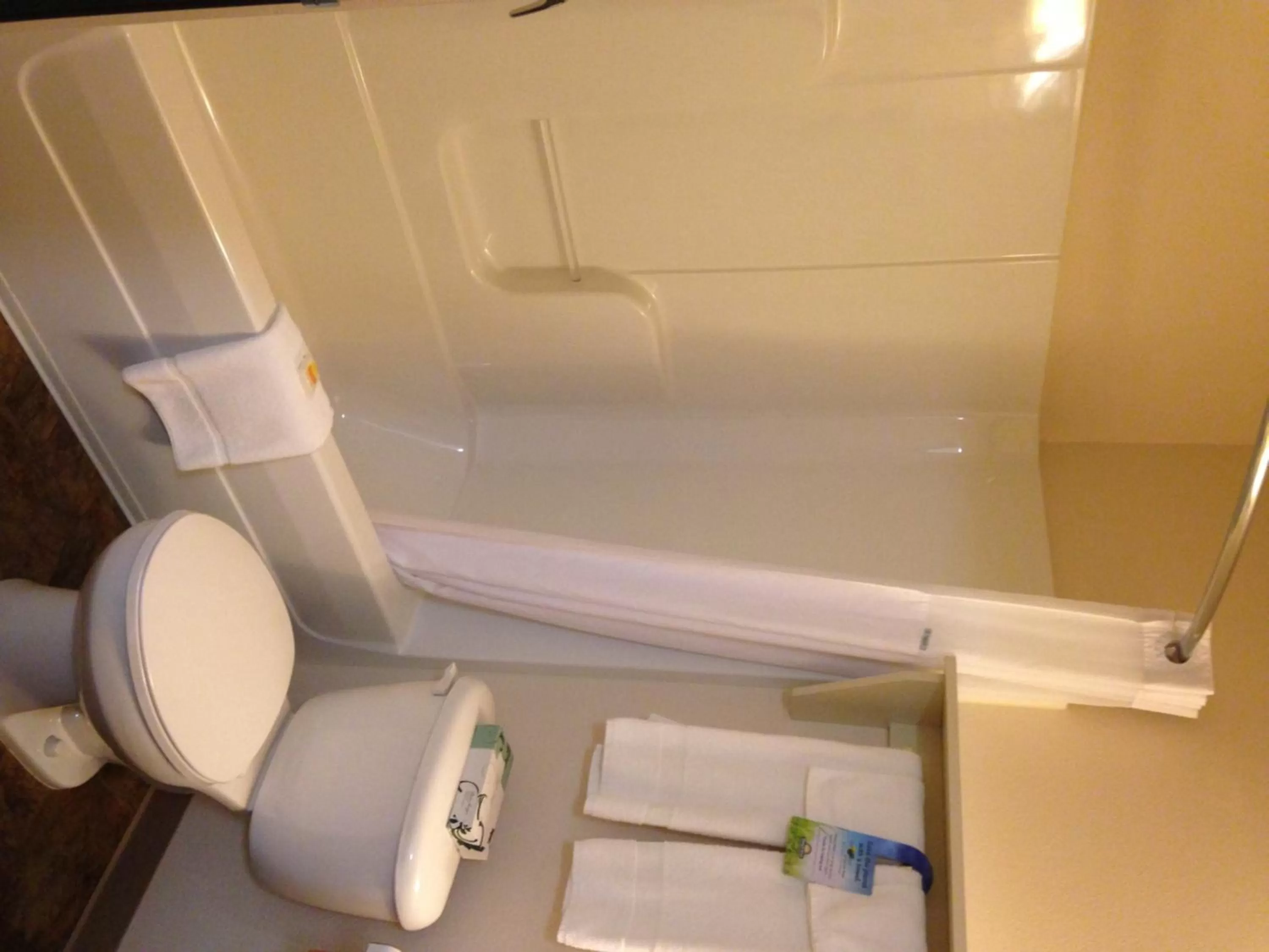 Shower in Birch Hill Suites Rochester - Med City