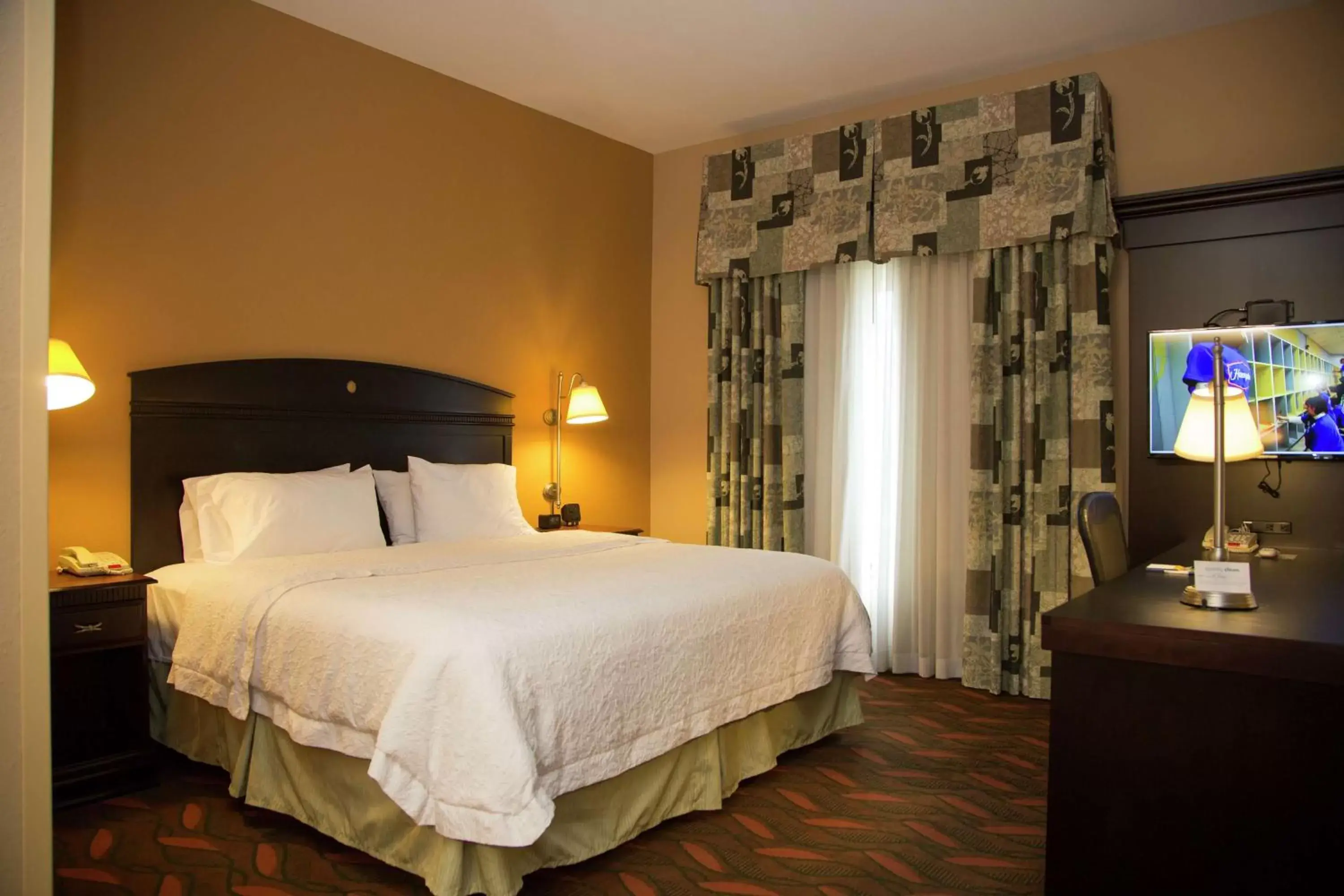 Bedroom, Bed in Hampton Inn & Suites Houston Rosenberg