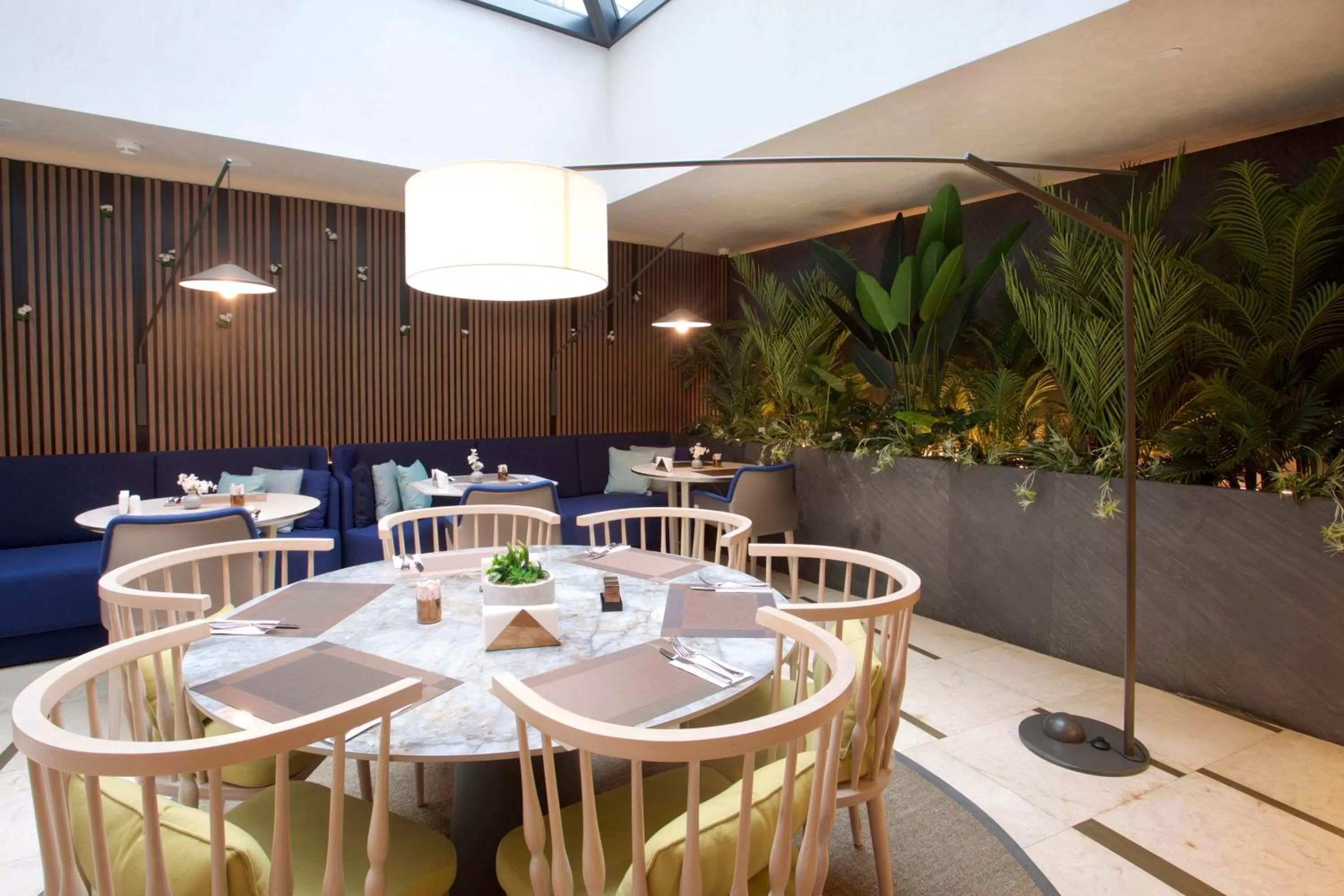 Restaurant/places to eat in Hampton By Hilton Istanbul Old City