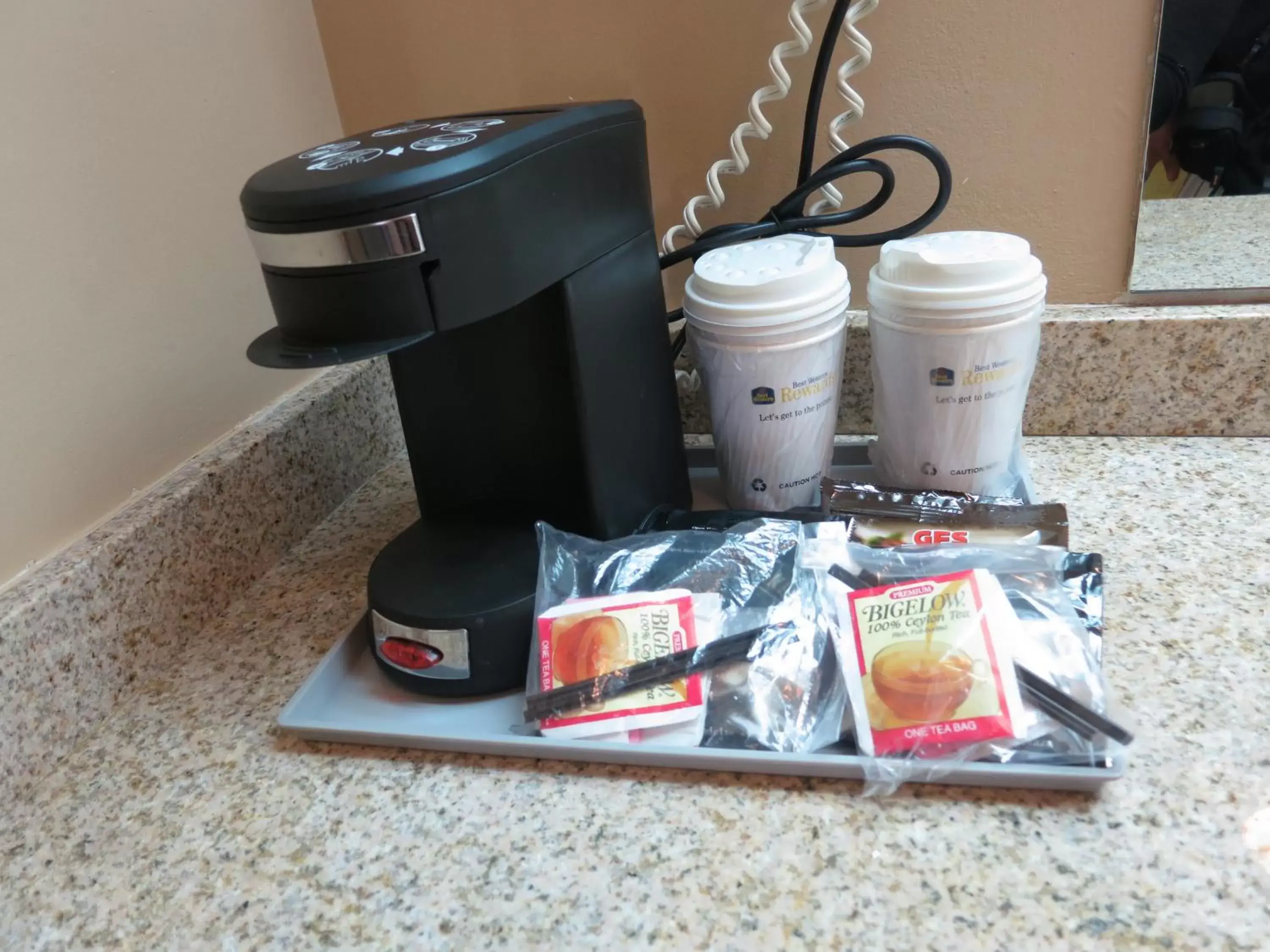 Coffee/Tea Facilities in SureStay Hotel by Best Western North Vancouver Capilano