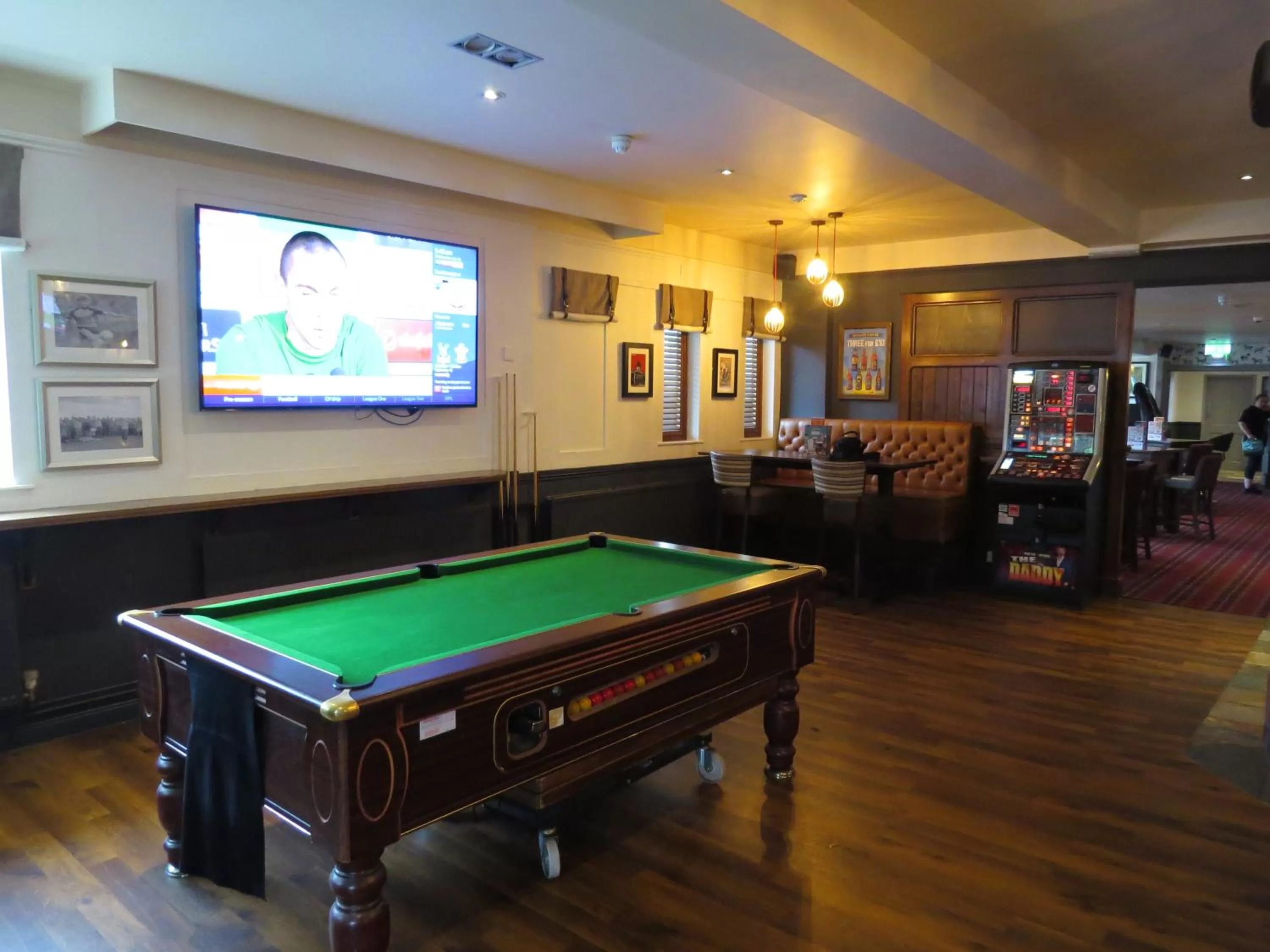 Drinks in Highwayman By Greene King Inn