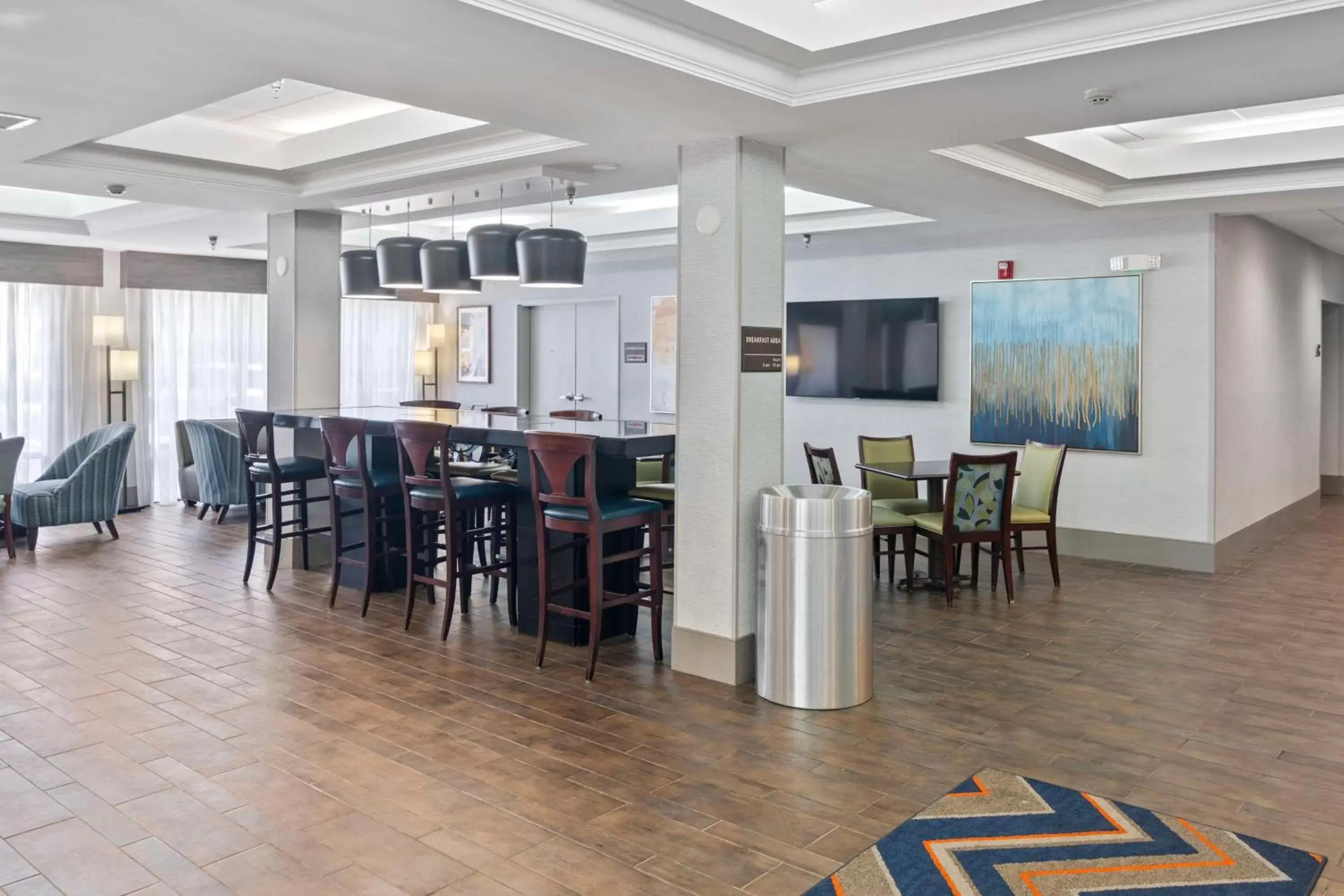 Lobby or reception, Restaurant/Places to Eat in Hampton Inn Atlanta-Woodstock