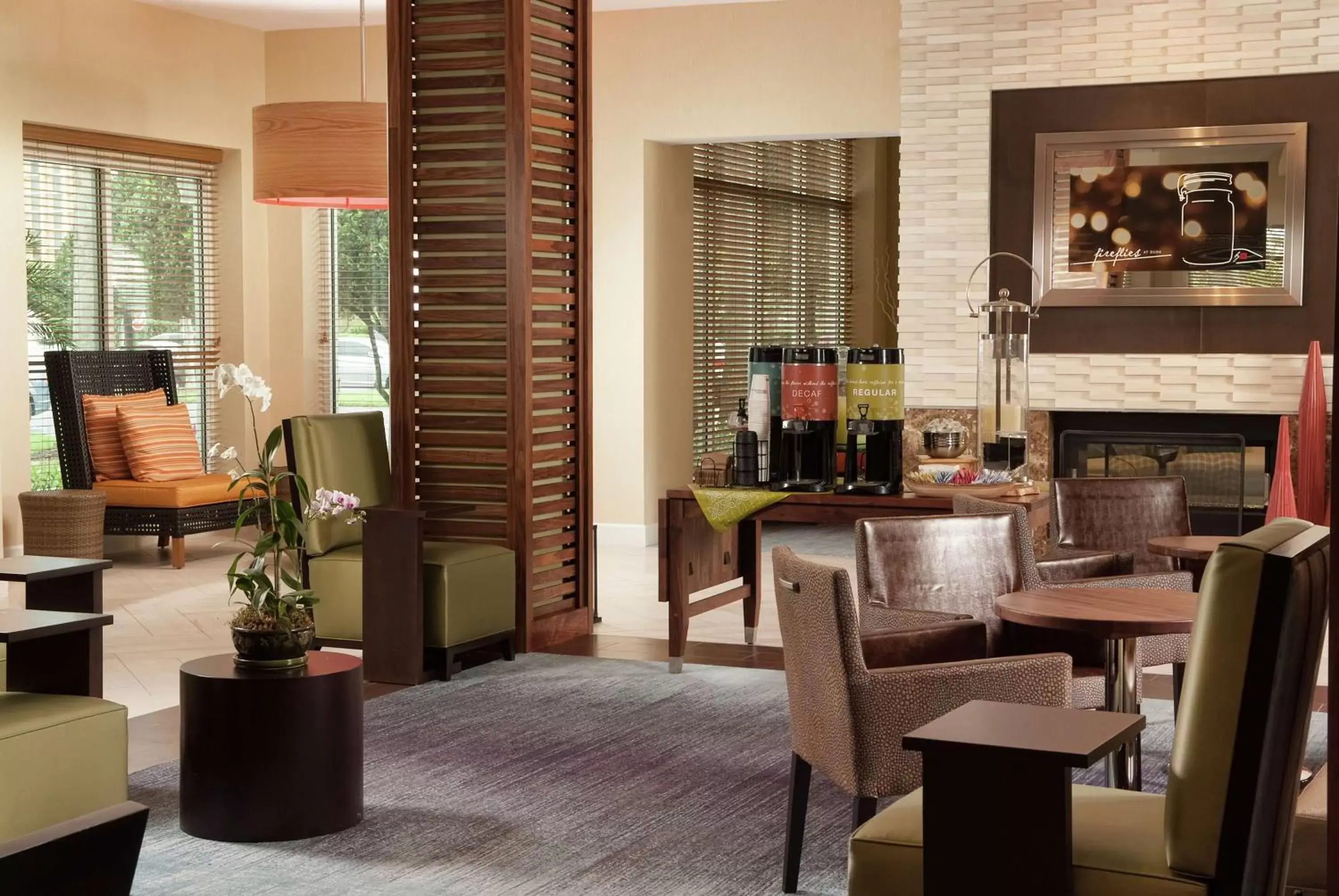 Lobby or reception in Hilton Garden Inn Orlando Airport