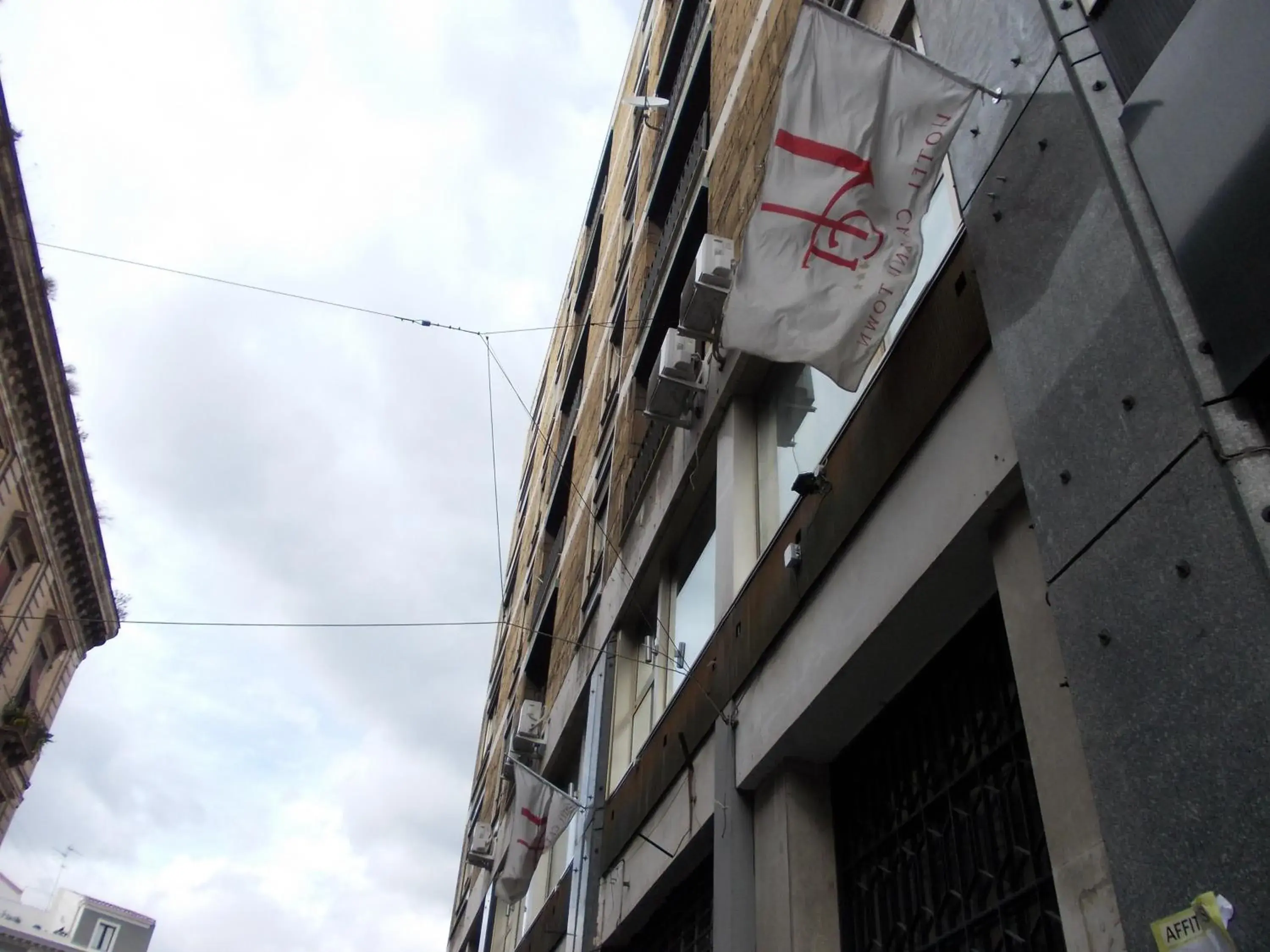 Facade/entrance, Property Building in Hotel Catania Town