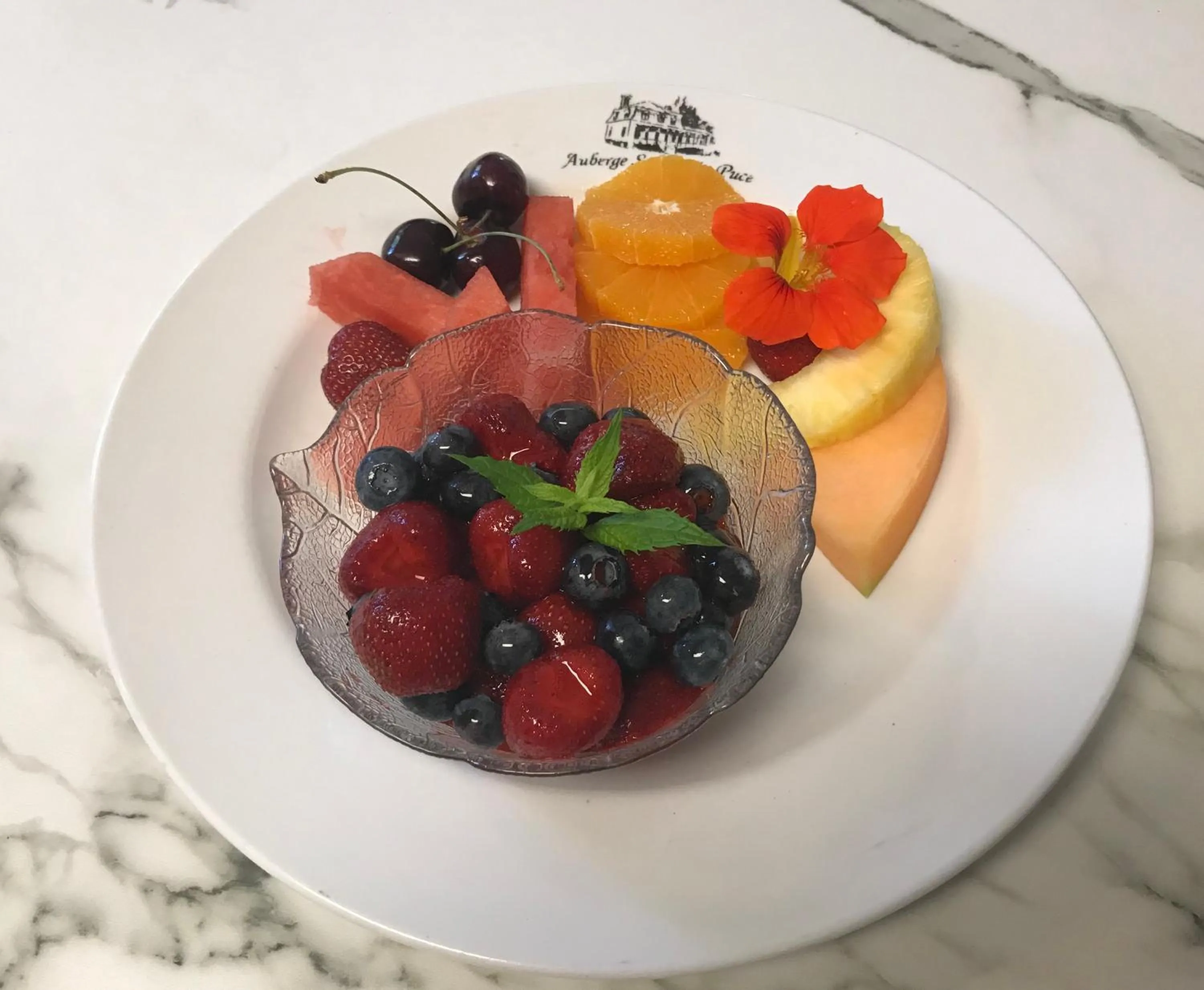 Breakfast in Auberge du Sault-à-la-Puce