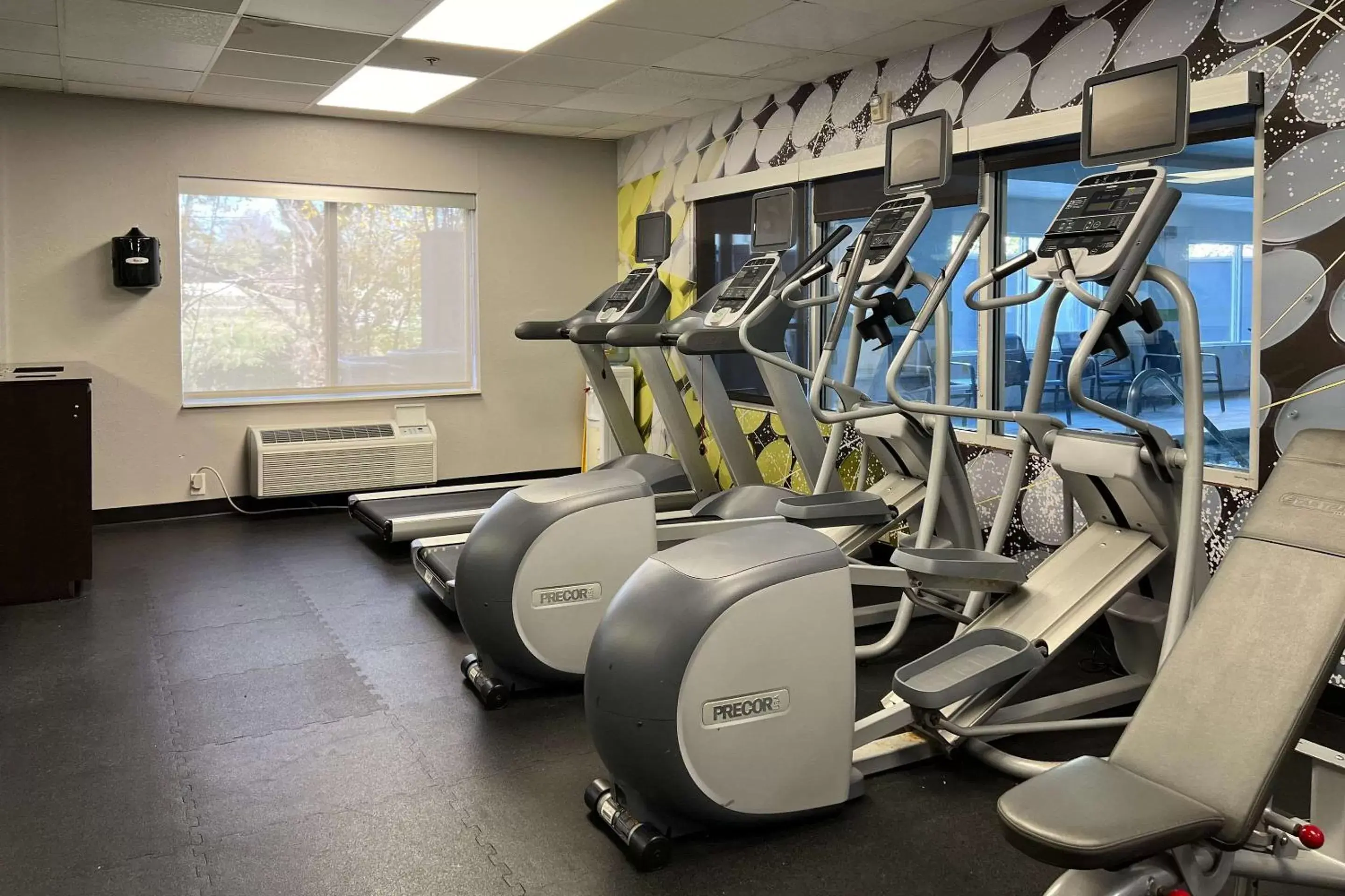 Fitness centre/facilities, Fitness Center/Facilities in Best Western LSU/Medical Corridor Inn & Suites