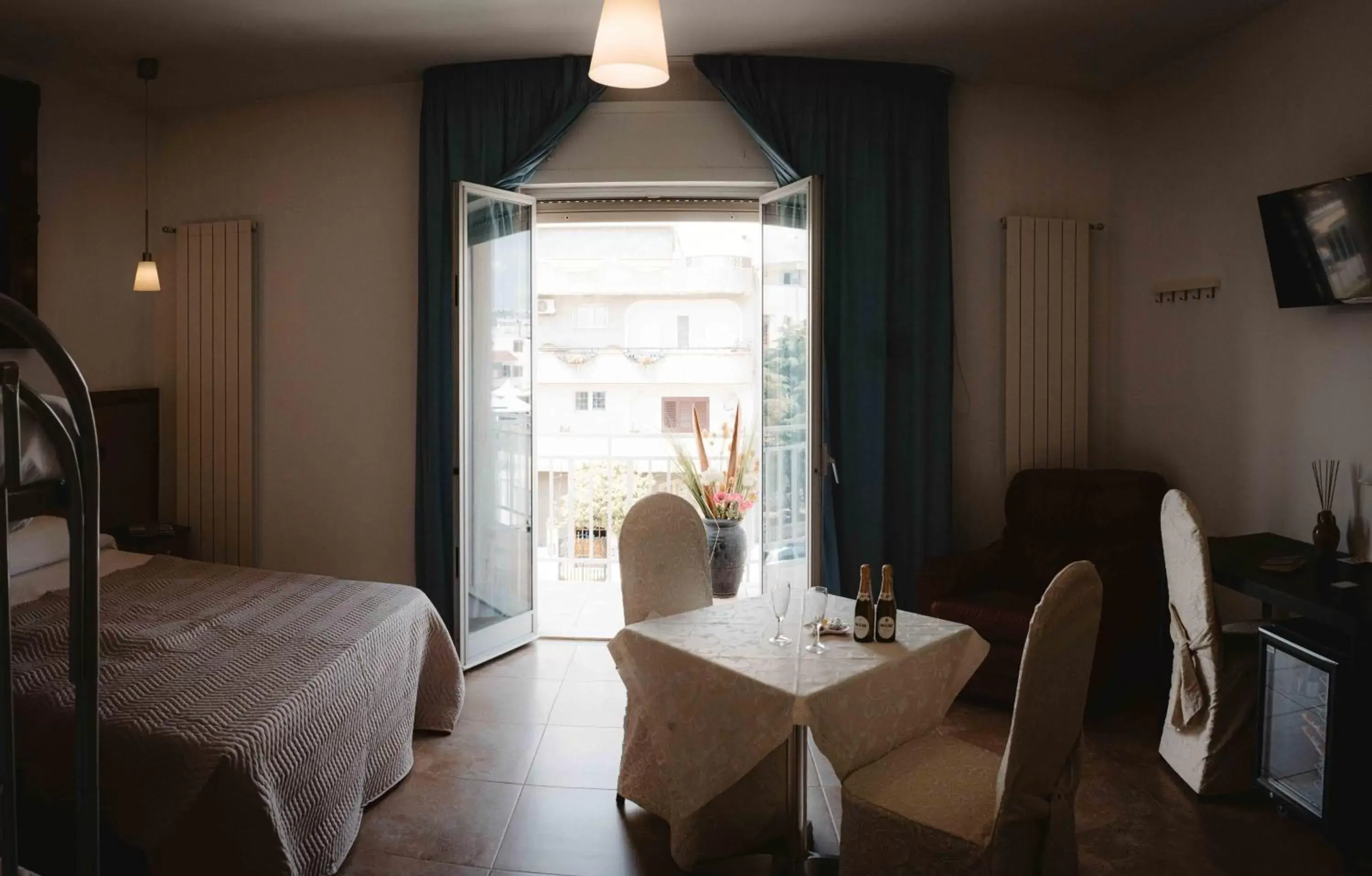 Bed in Accord Le Rose Bed in Accord Le Rose