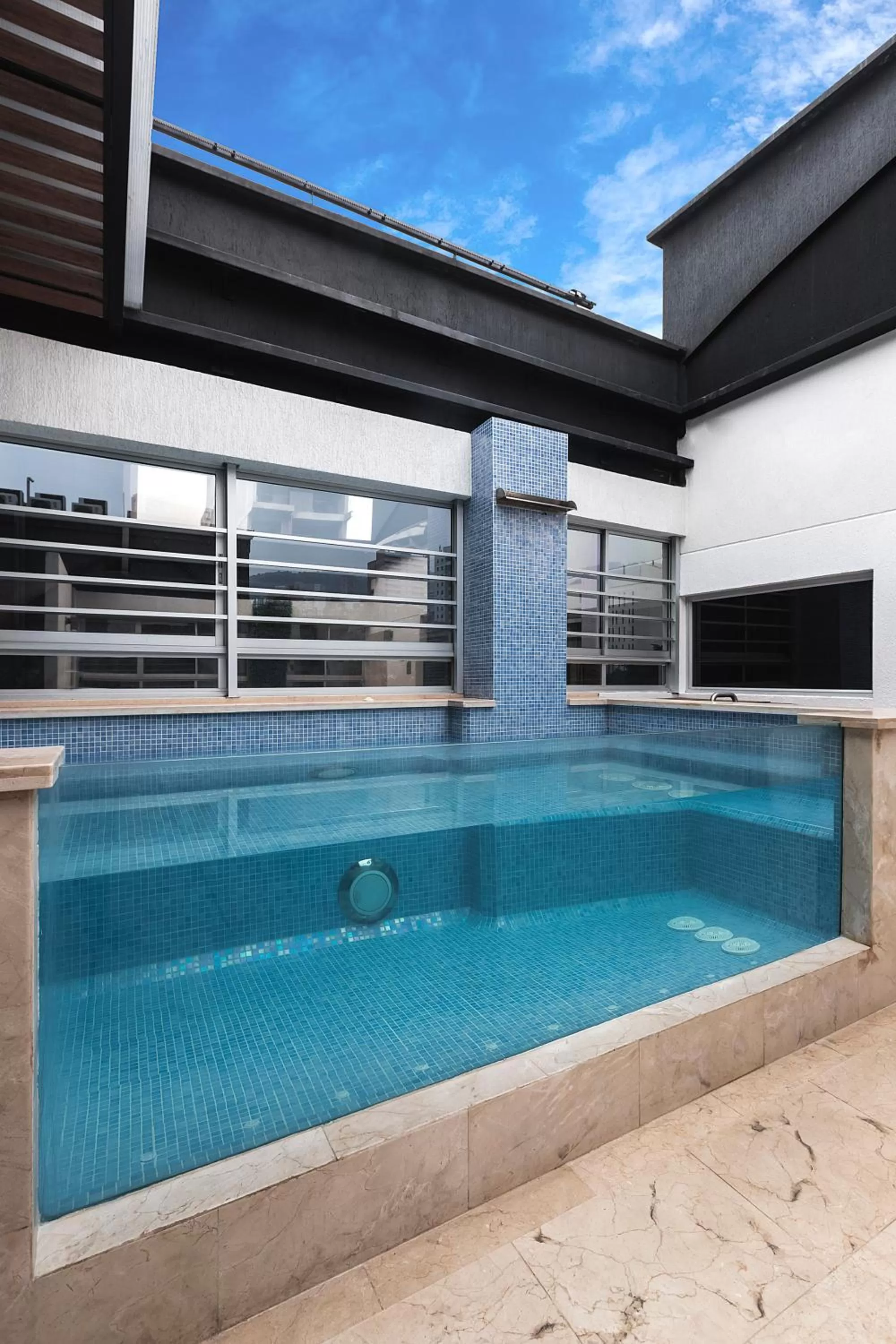 Facade/entrance in Hotel Madeiro