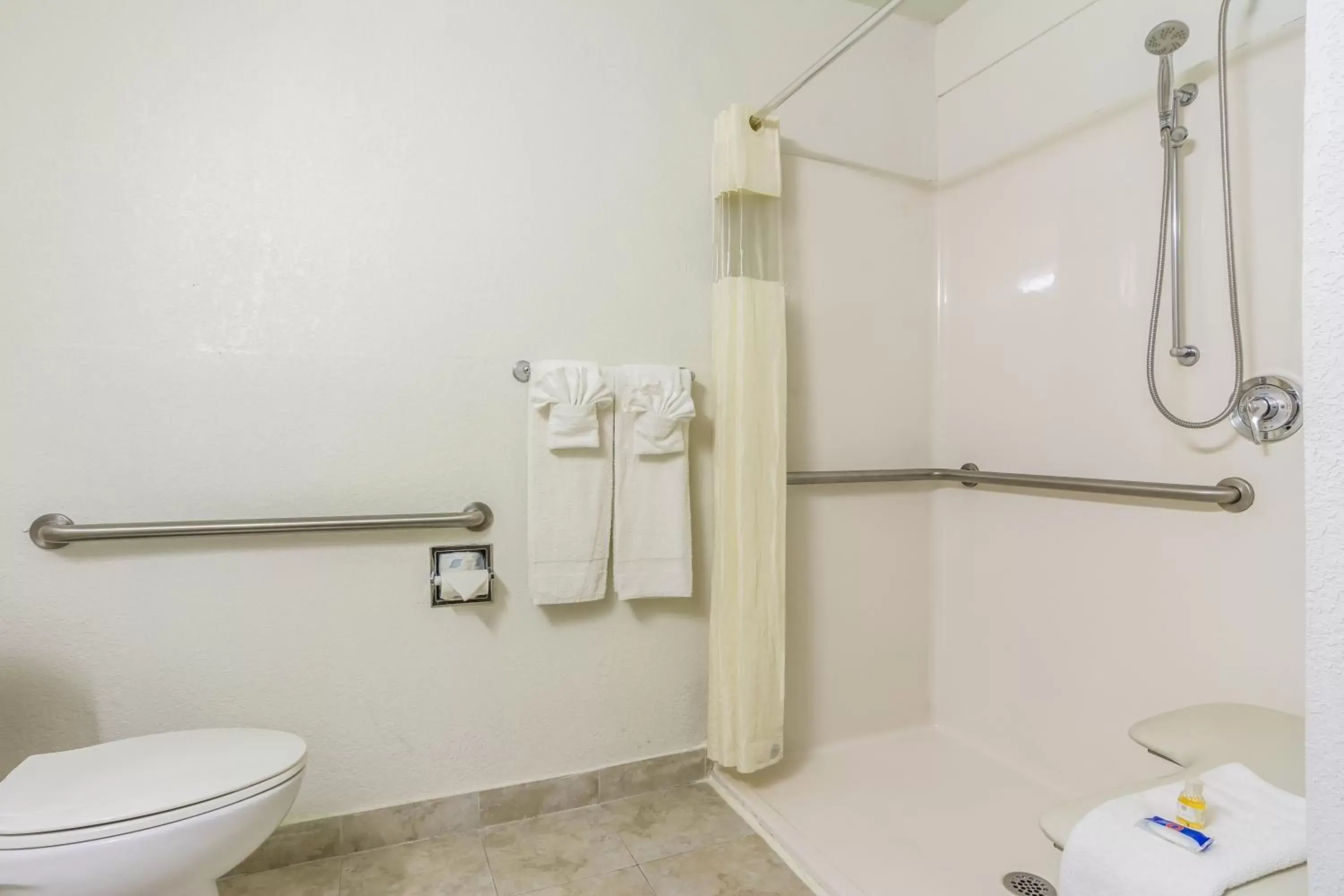 Bathroom in Motel 6-Atlanta, GA - Downtown