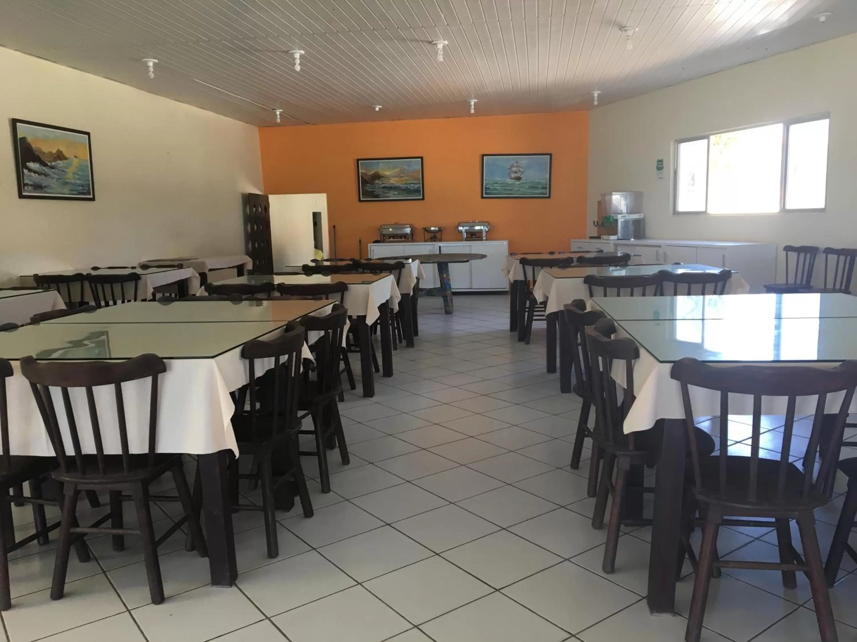 Restaurant/Places to Eat in Praia dos Carneiros apart beira-mar