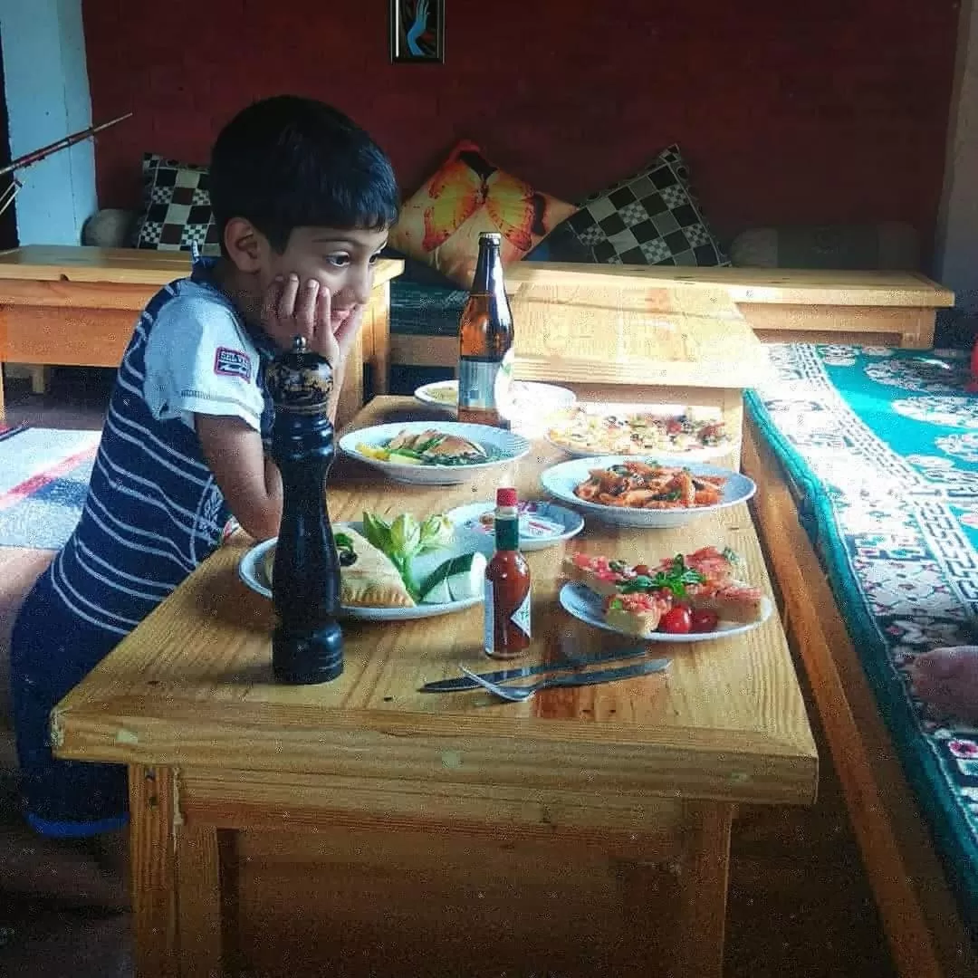 Food in Soham's Chateau De Naggar - Manali