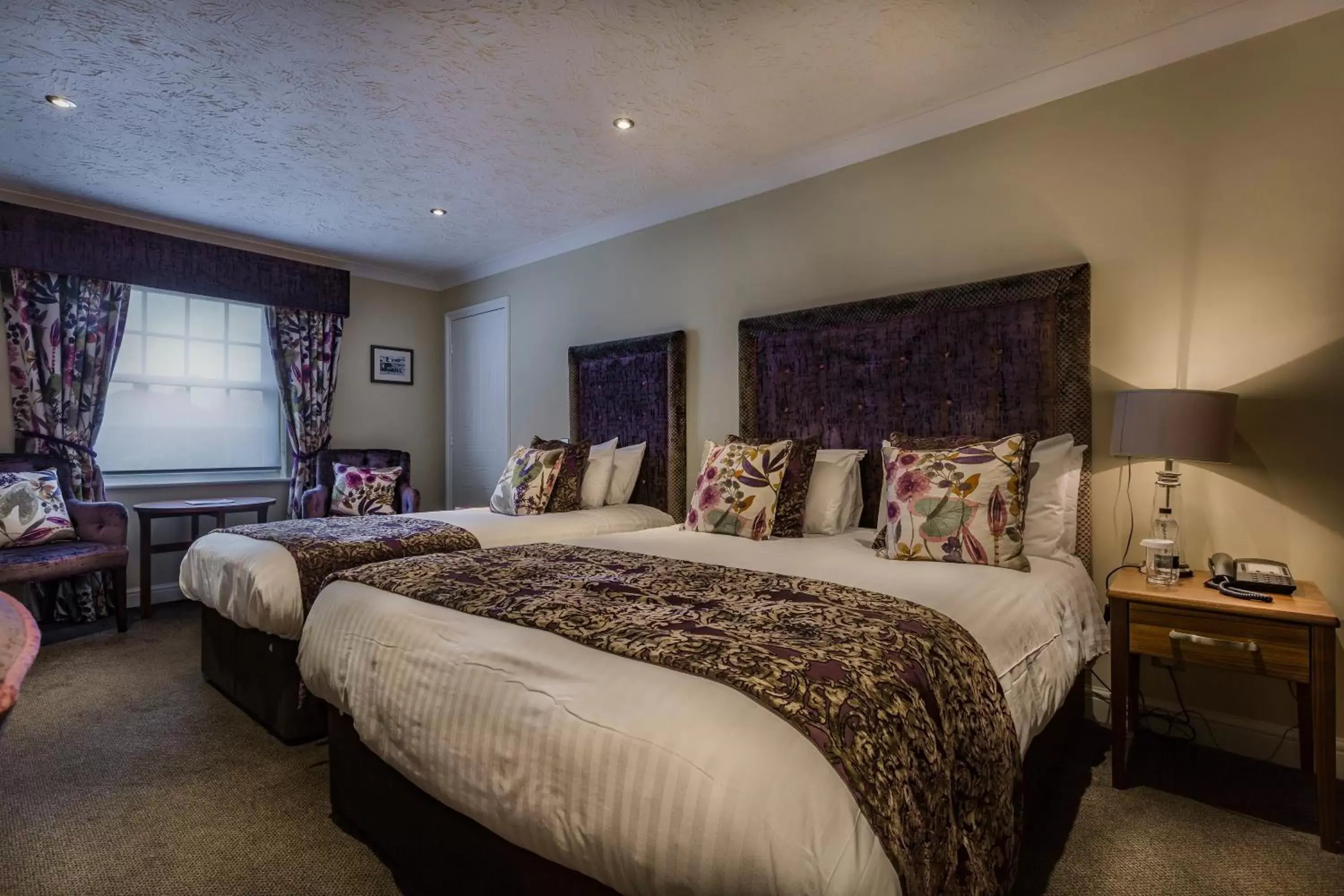 Bedroom, Bed in The Admiral Rodney Hotel, Horncastle, Lincolnshire - The Coaching Inn Group Bedroom, Bed in The Admiral Rodney Hotel, Horncastle, Lincolnshire - The Coaching Inn Group