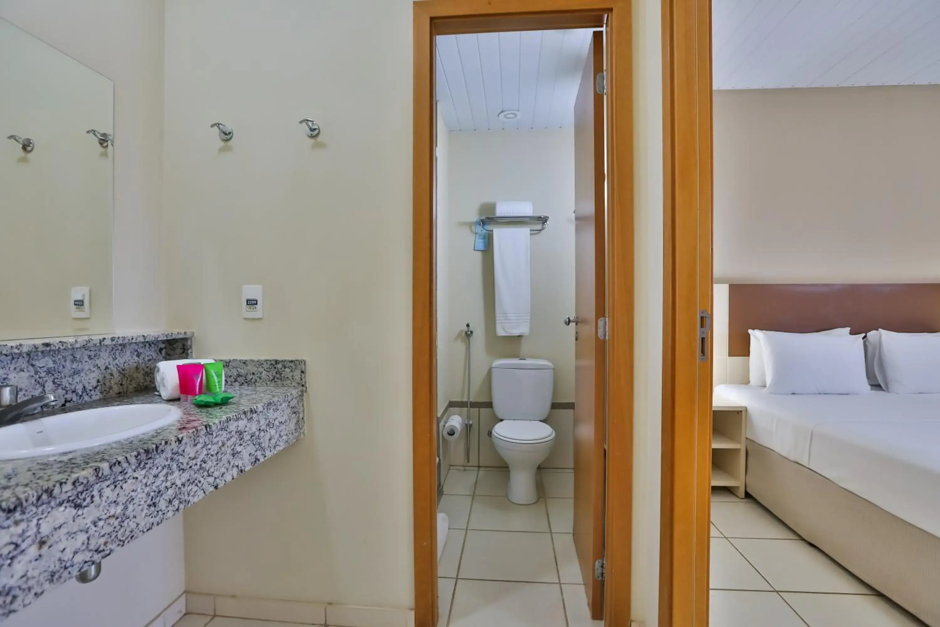Bathroom in Thermas de Olimpia Resorts by Mercure