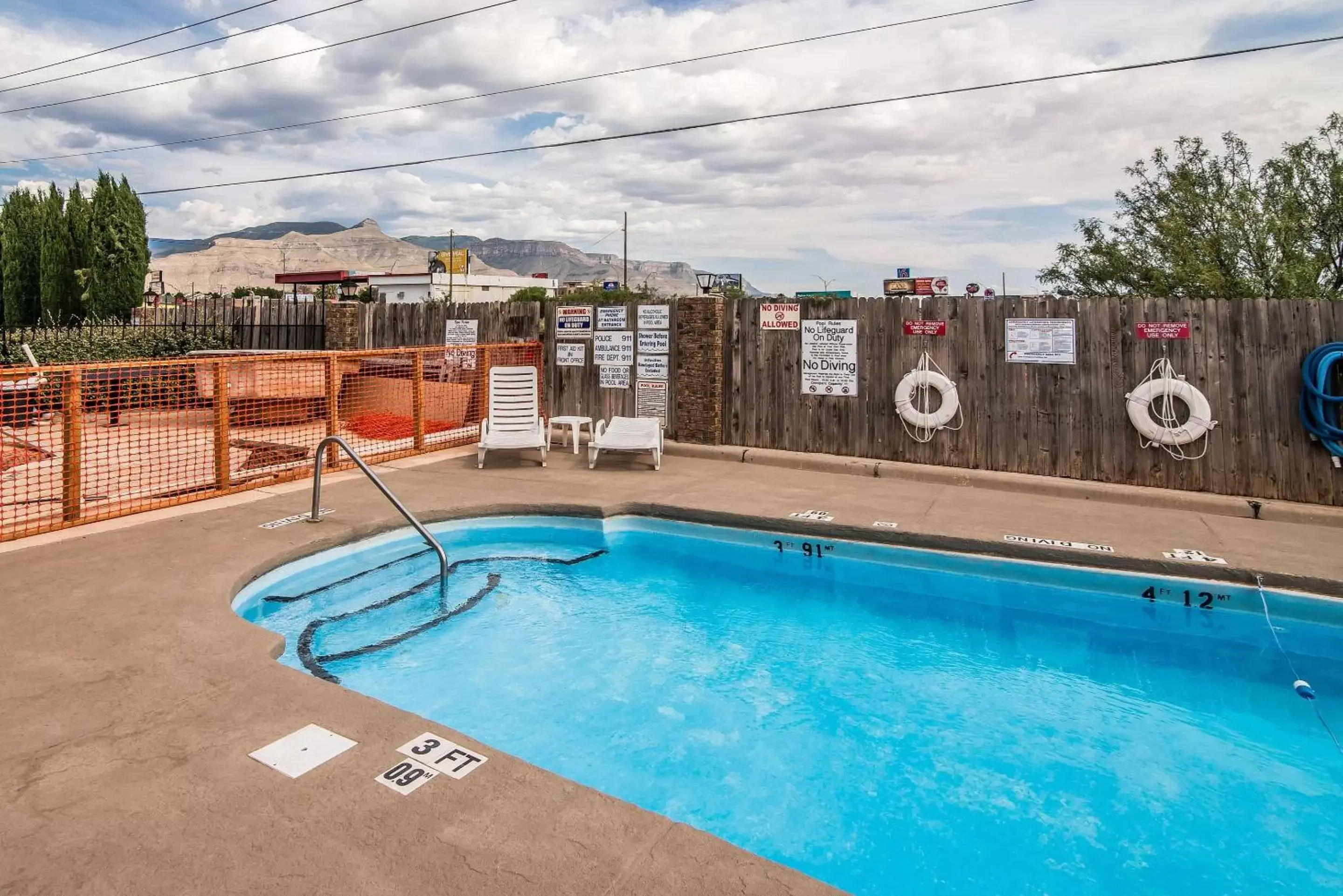 Swimming Pool in Quality Inn & Suites Near White Sands National Park