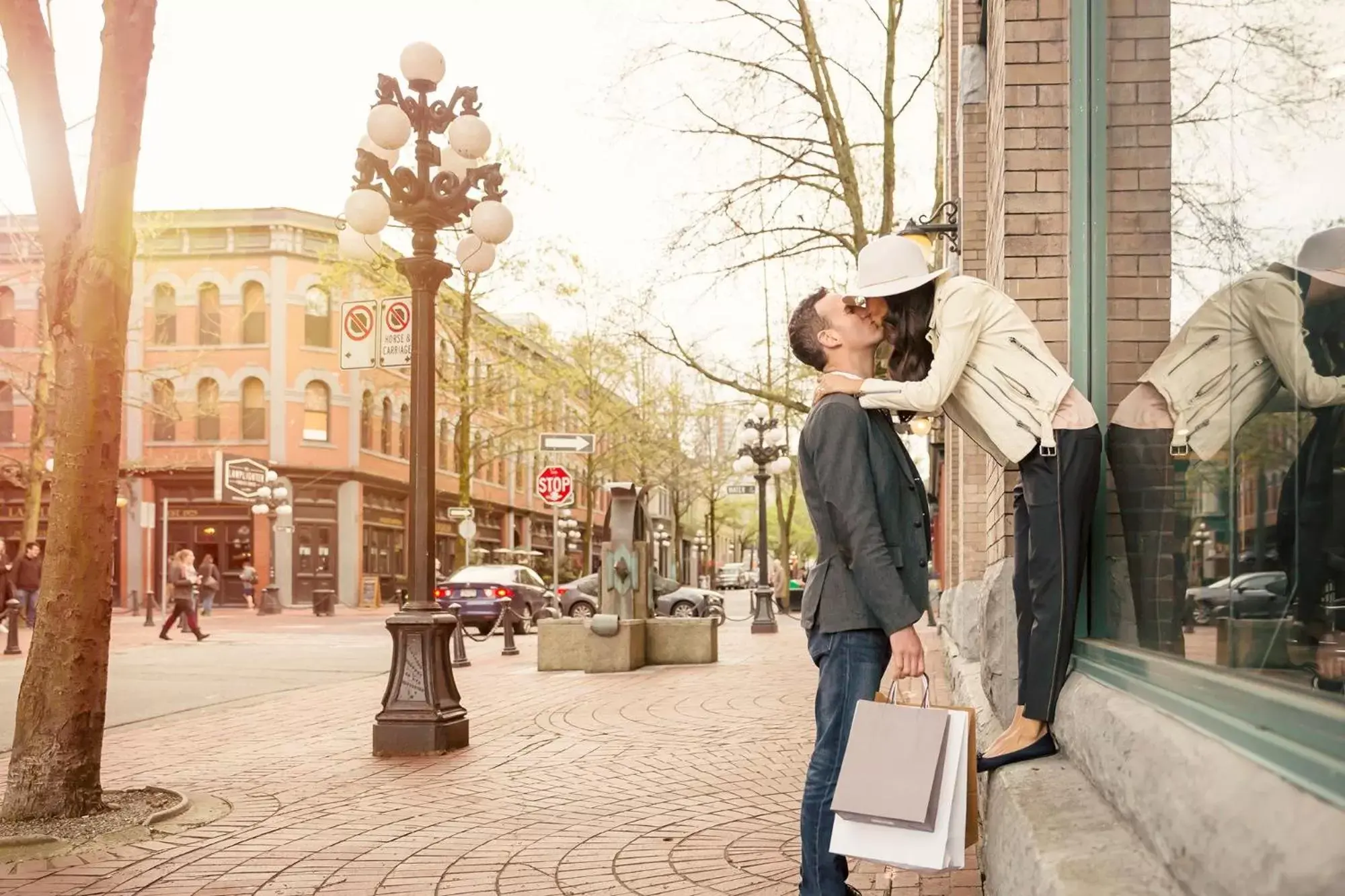 Neighbourhood in Fairmont Waterfront