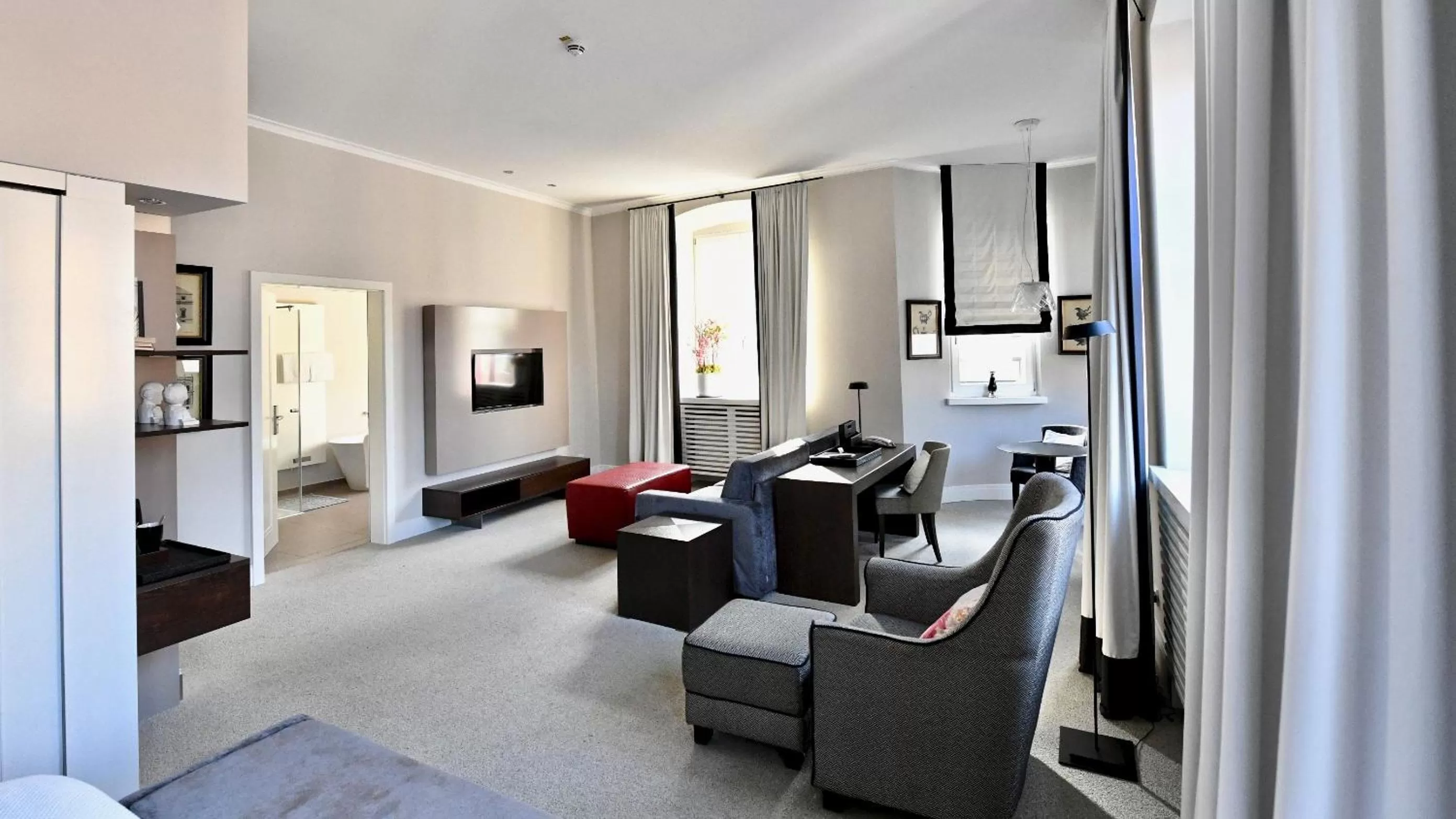 Photo of the whole room, Bed in Hotel Bischofshof am Dom