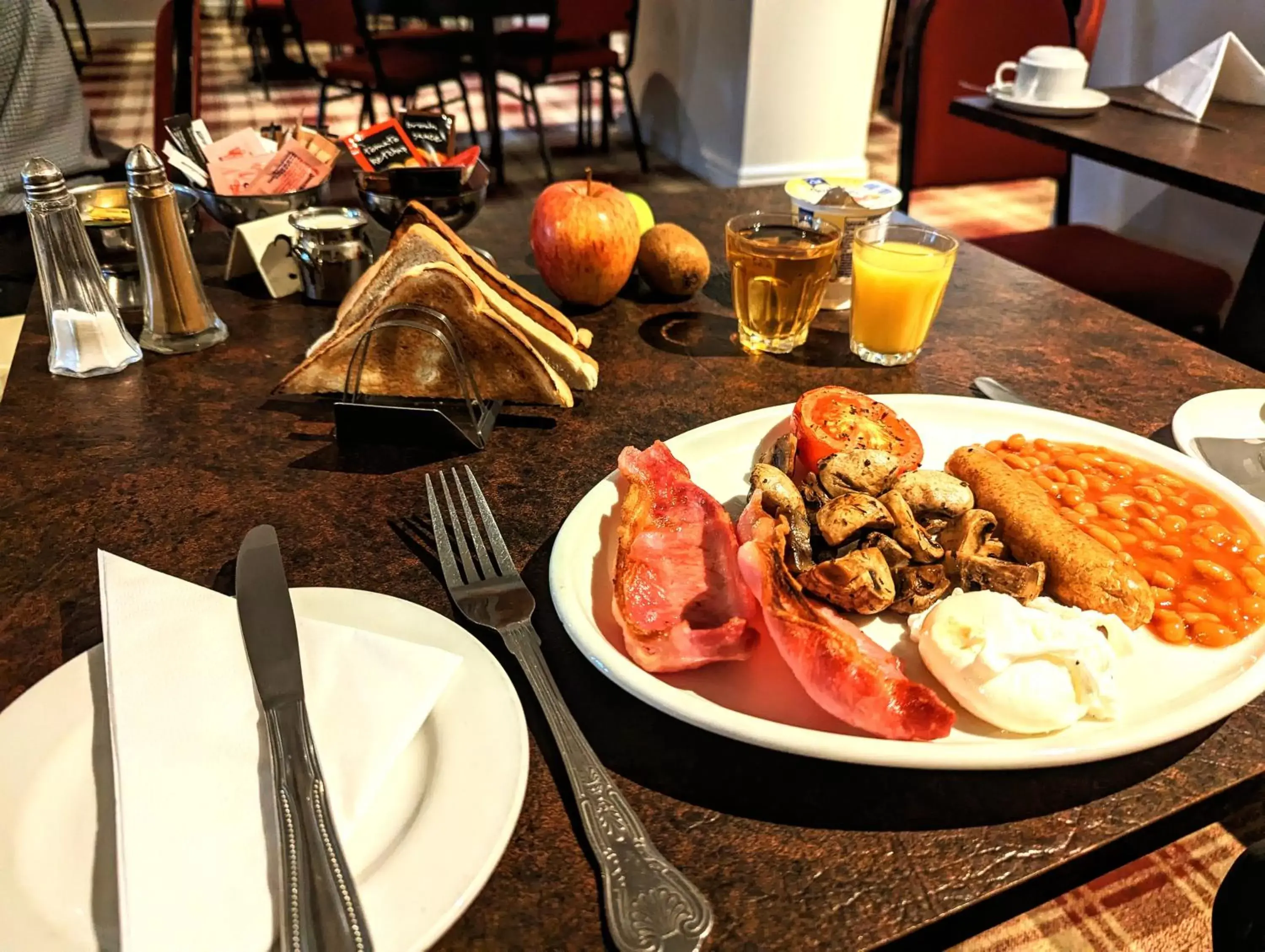 Breakfast in Brookside Hotel & Restaurant