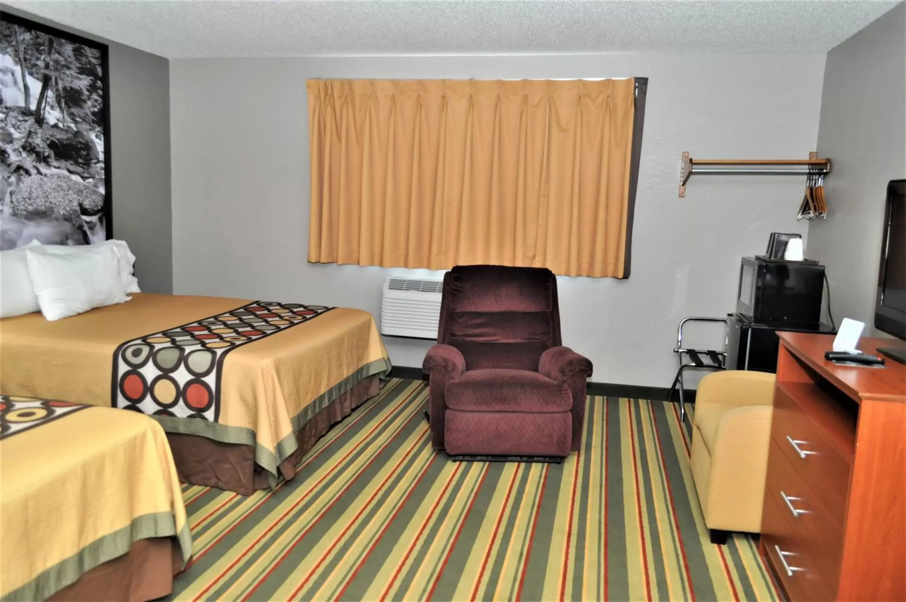 Bed in Super 8 by Wyndham Clearfield