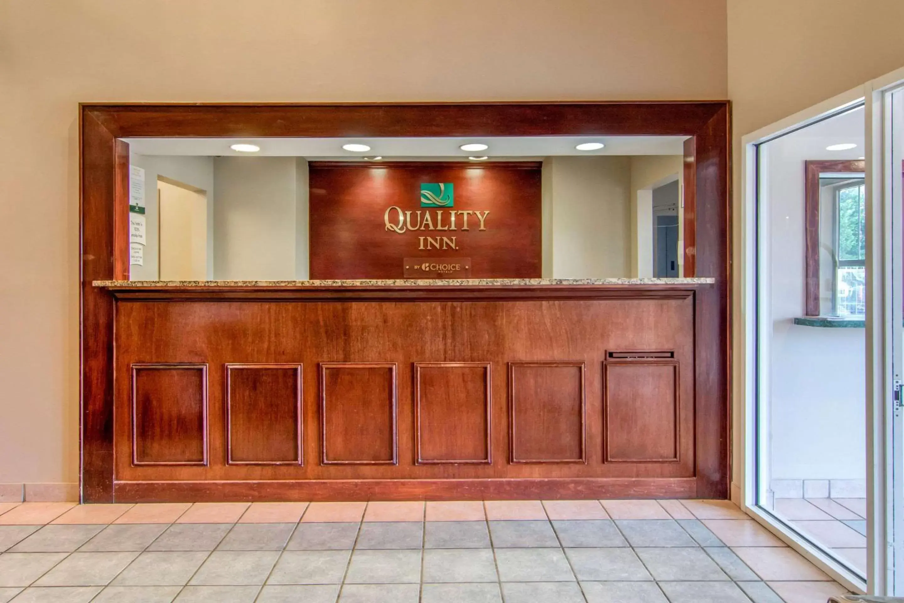 Lobby or reception, Lobby/Reception in Quality Inn Loganville US Highway 78