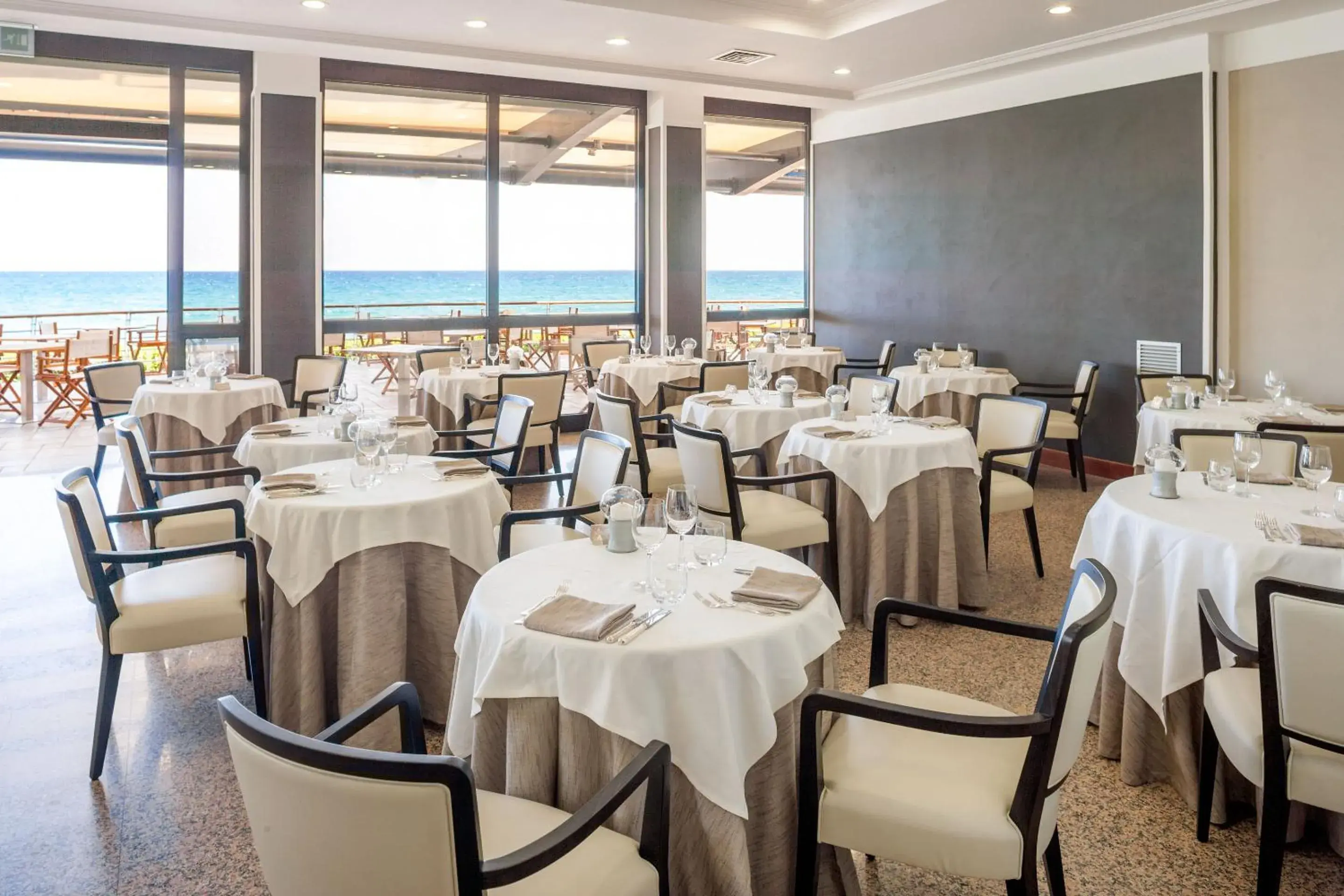 Restaurant/Places to Eat in Grand Hotel Diana Majestic