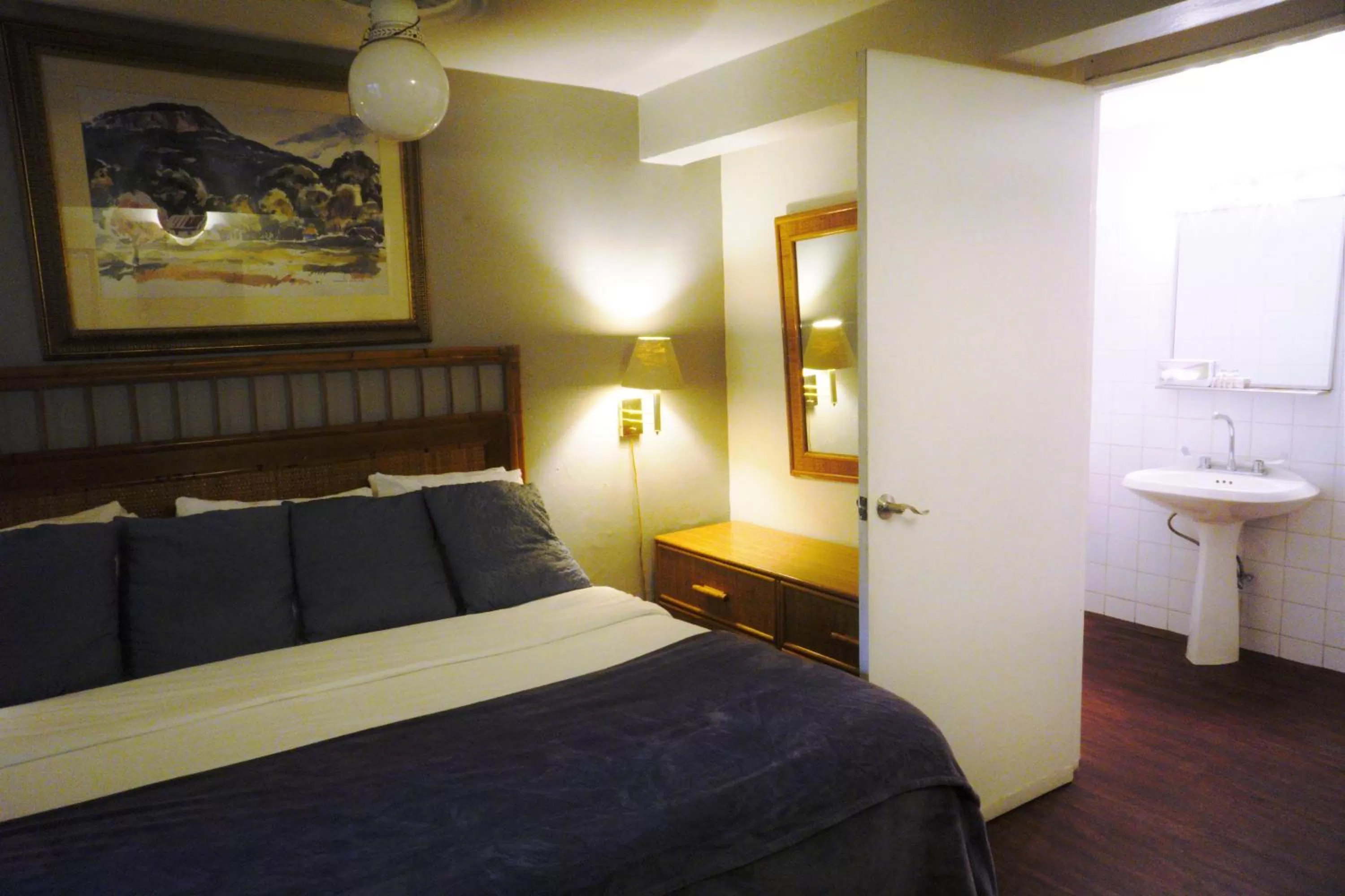 Bed in Casa del Caribe Inn