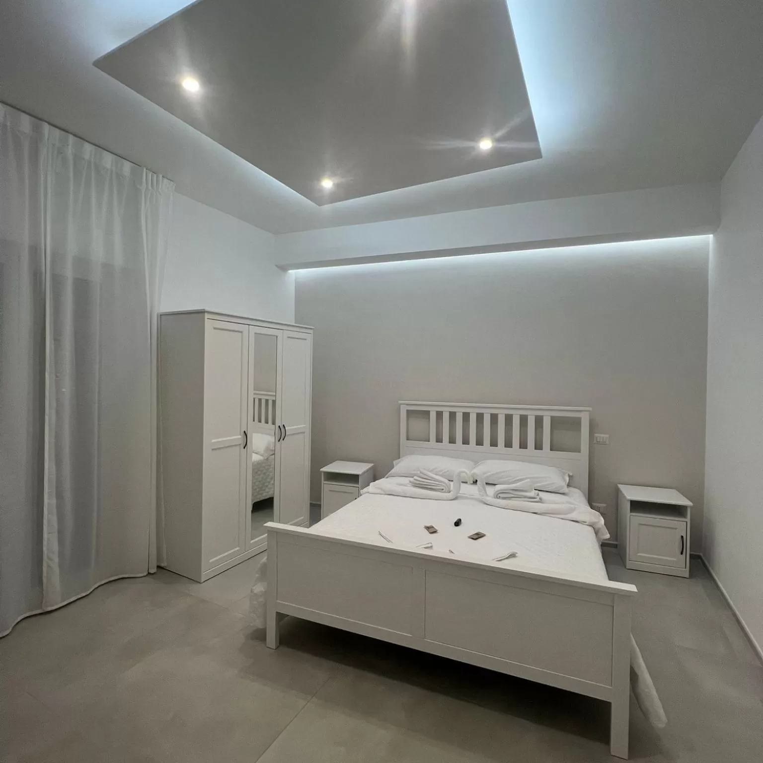 Double Room with Private Bathroom in Campione 5