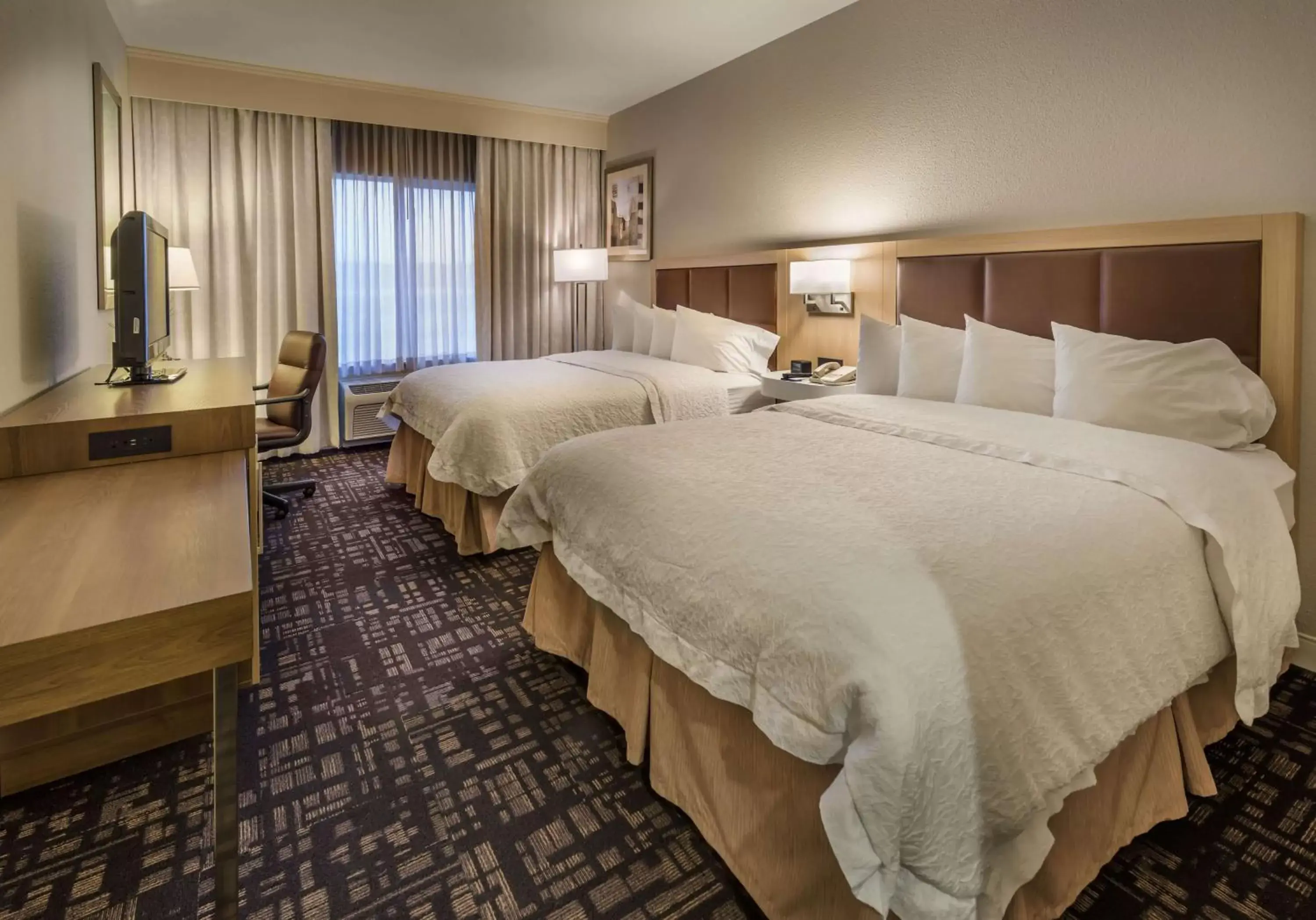 Bedroom, Bed in Hampton Inn & Suites Reno