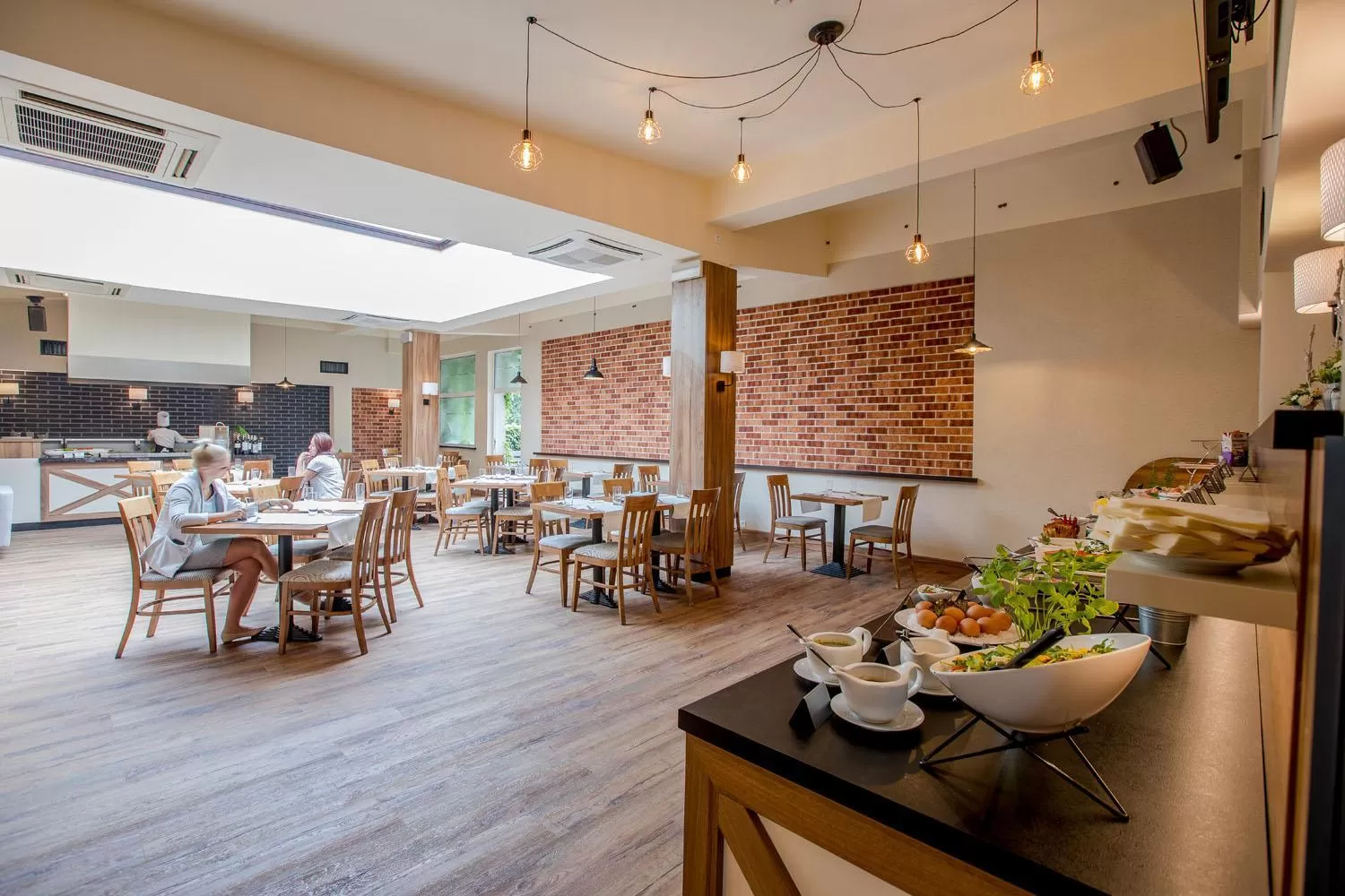 Restaurant/places to eat in Hotel Diament Zabrze - Gliwice