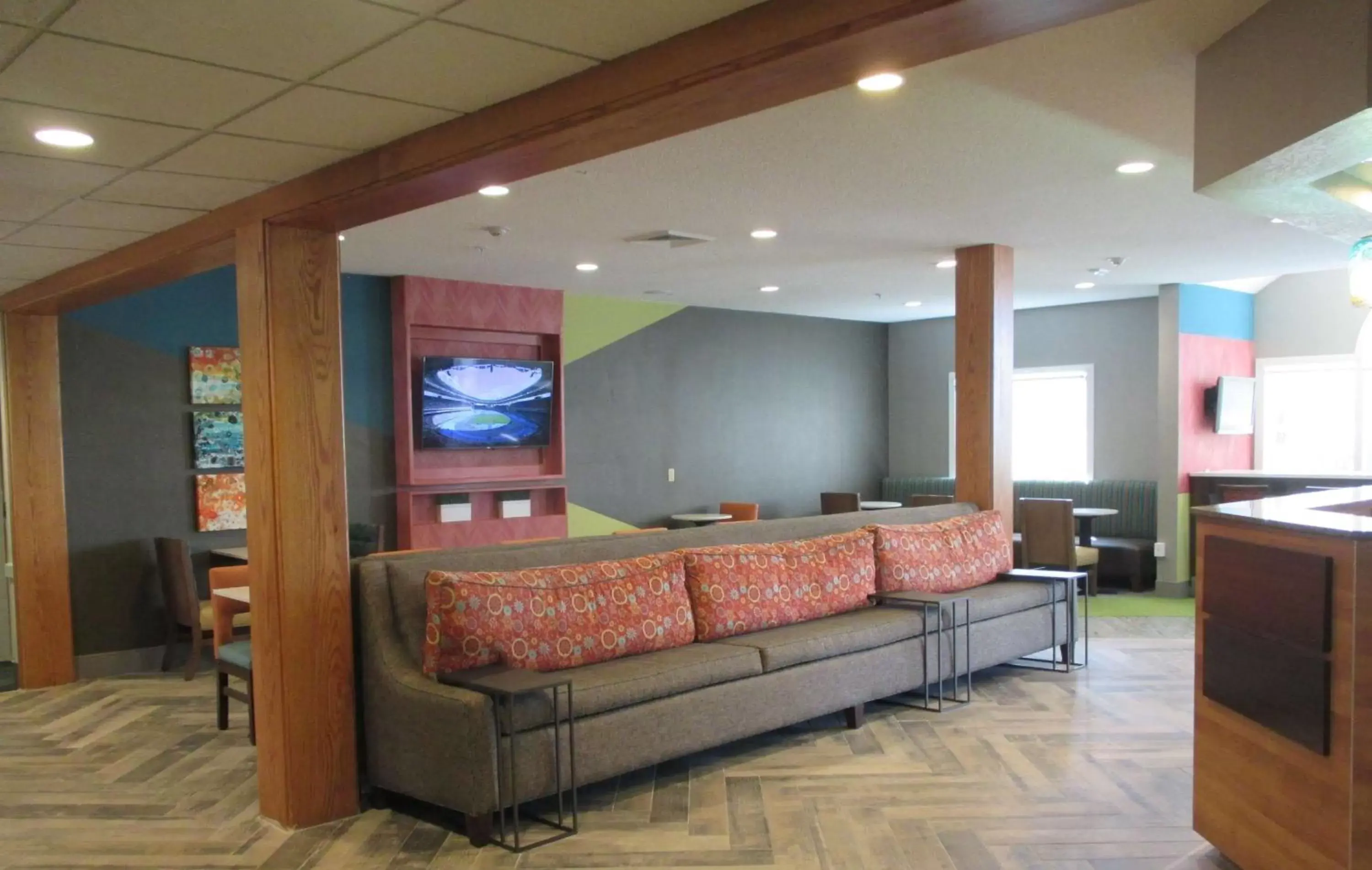 Lobby or reception in Best Western Plus Harrisburg Mechanicsburg