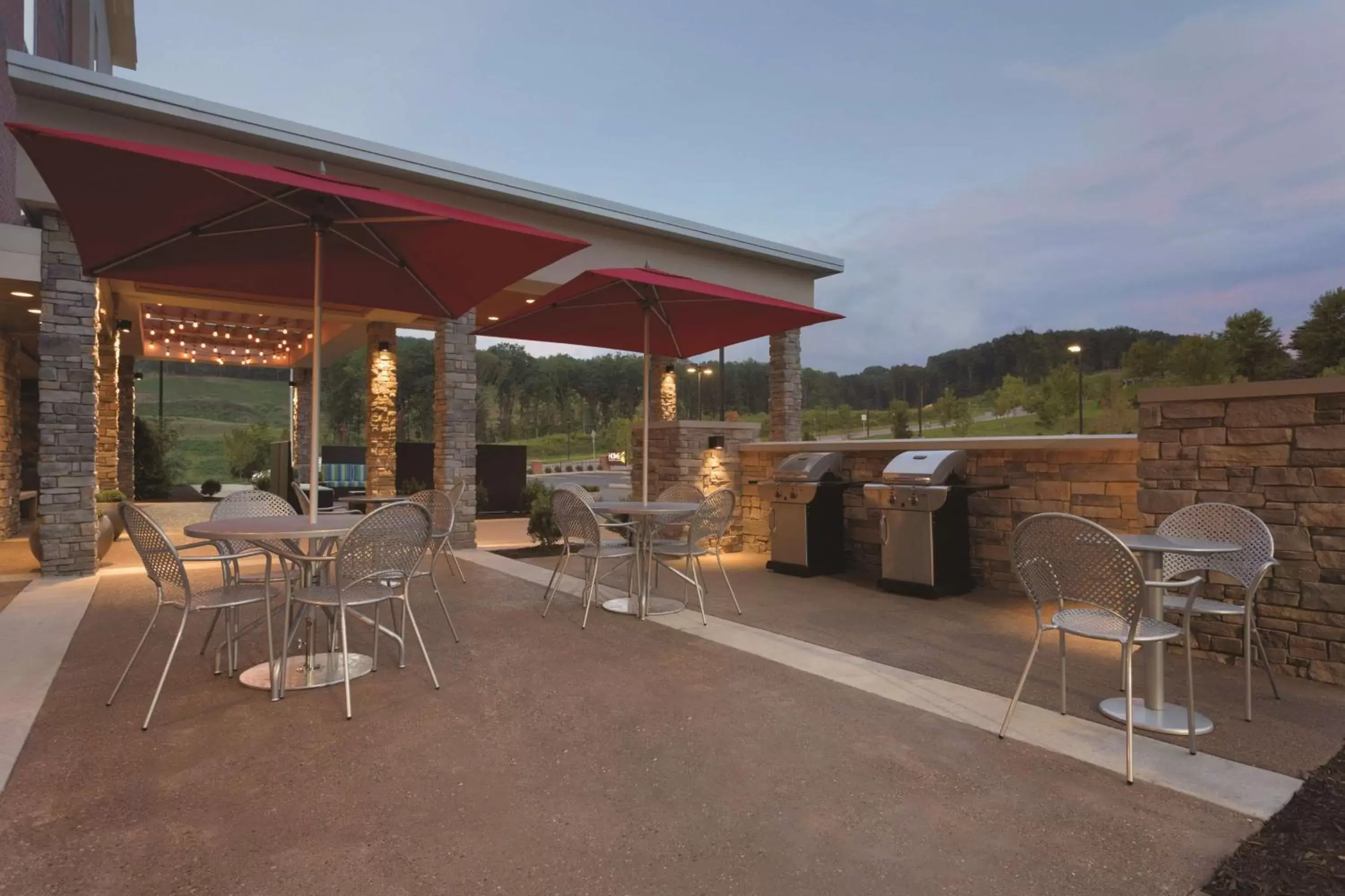 Restaurant/places to eat in Home2Suites Pittsburgh Cranberry Restaurant/places to eat in Home2Suites Pittsburgh Cranberry