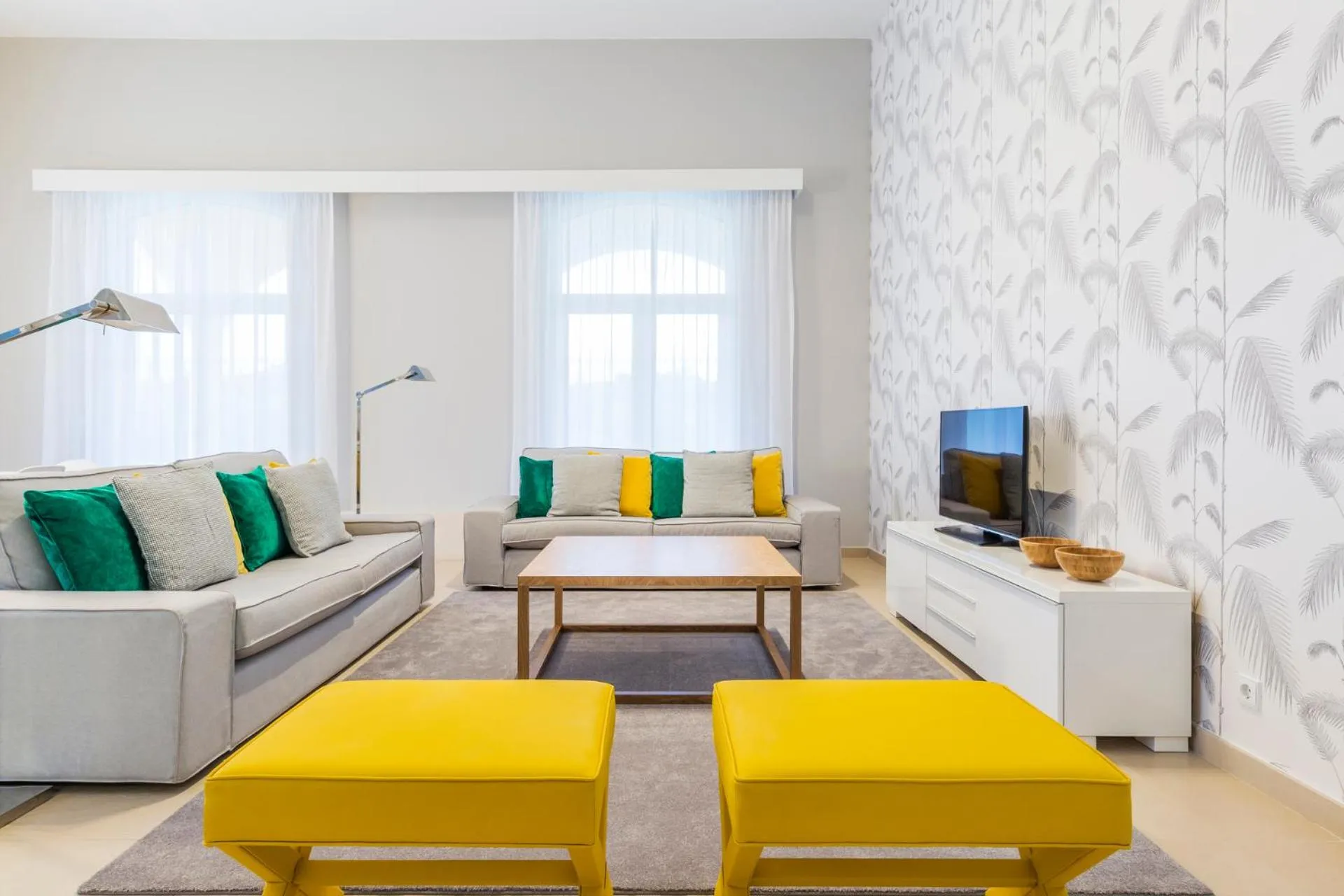 TV and multimedia in Eden Villas & Apartments