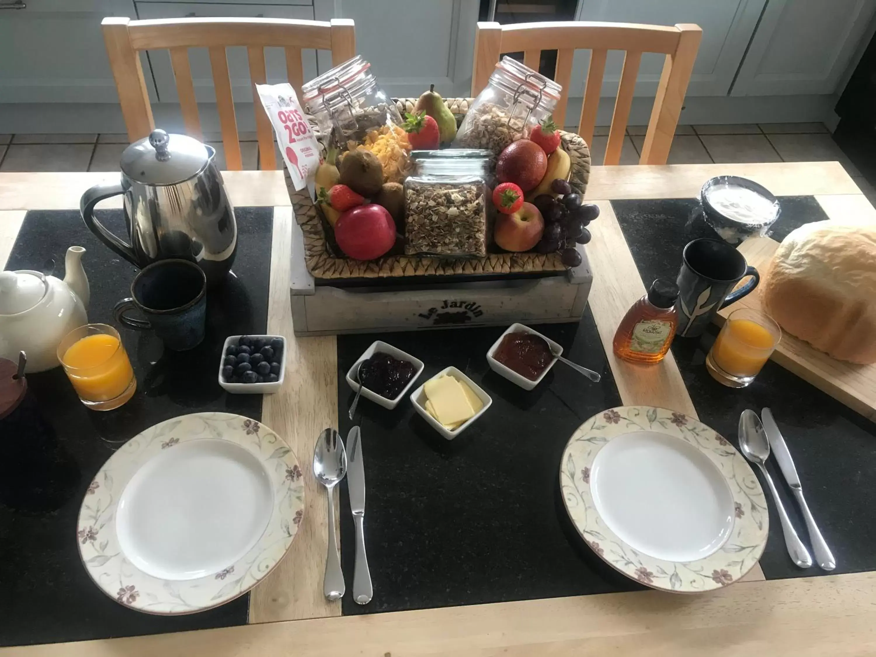 Breakfast in Bub Lane Cottage