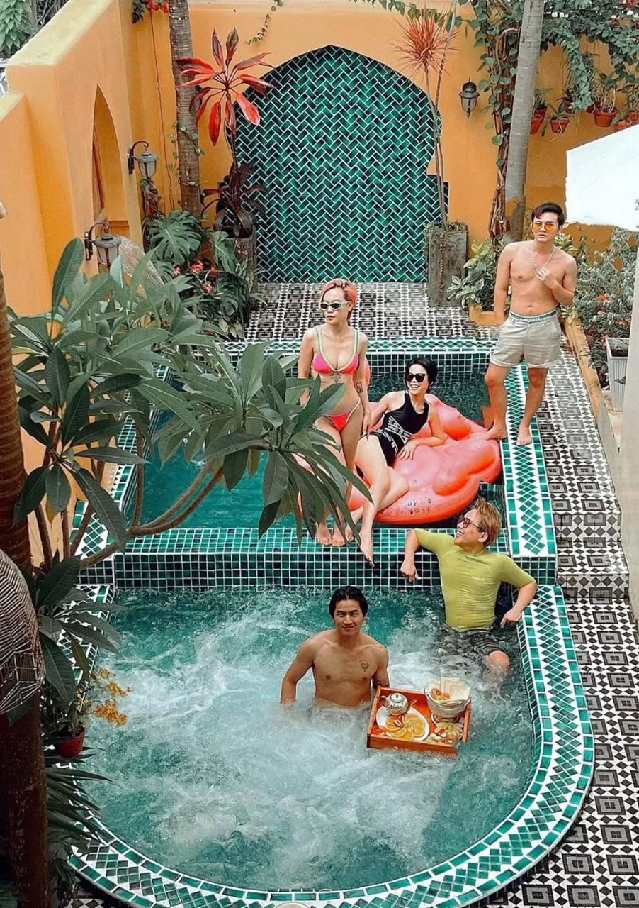 People in Alsahar Hoi An Boutique Villa