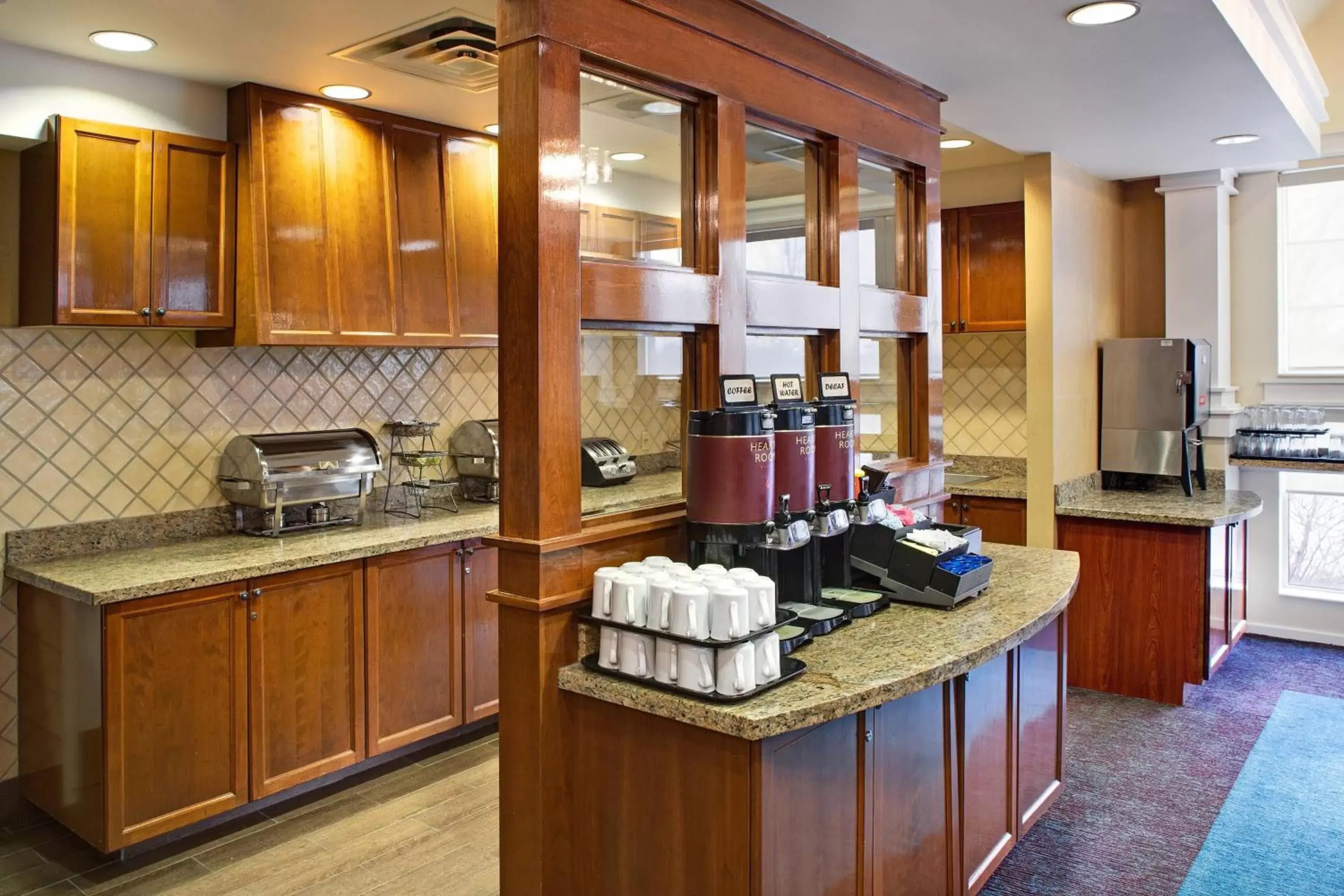 Restaurant/places to eat, Kitchen/Kitchenette in Residence Inn by Marriott Whitby