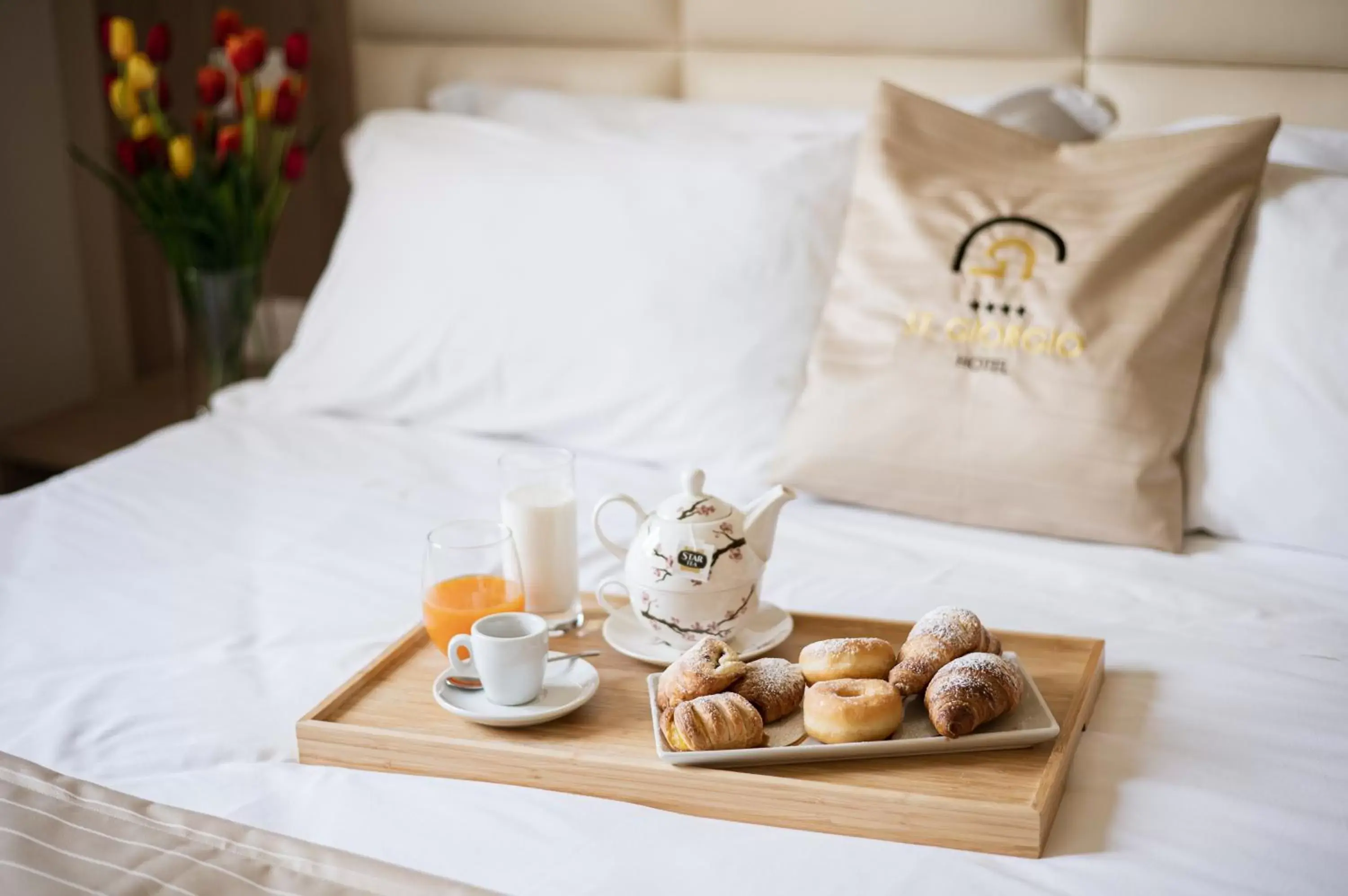 Bed in Hotel St. Giorgio