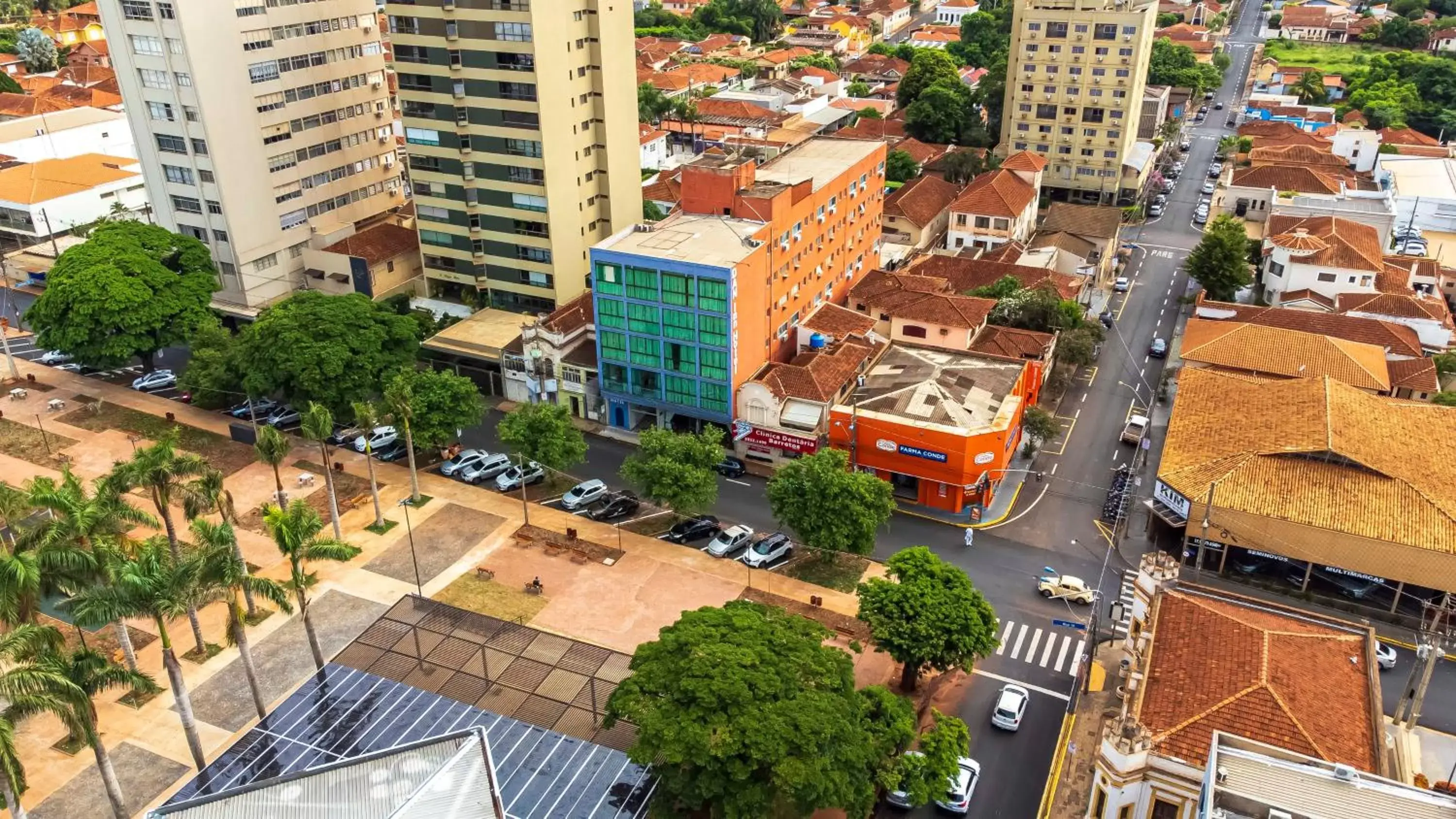 Facade/entrance, Bird's-eye View in Dan Inn Barretos