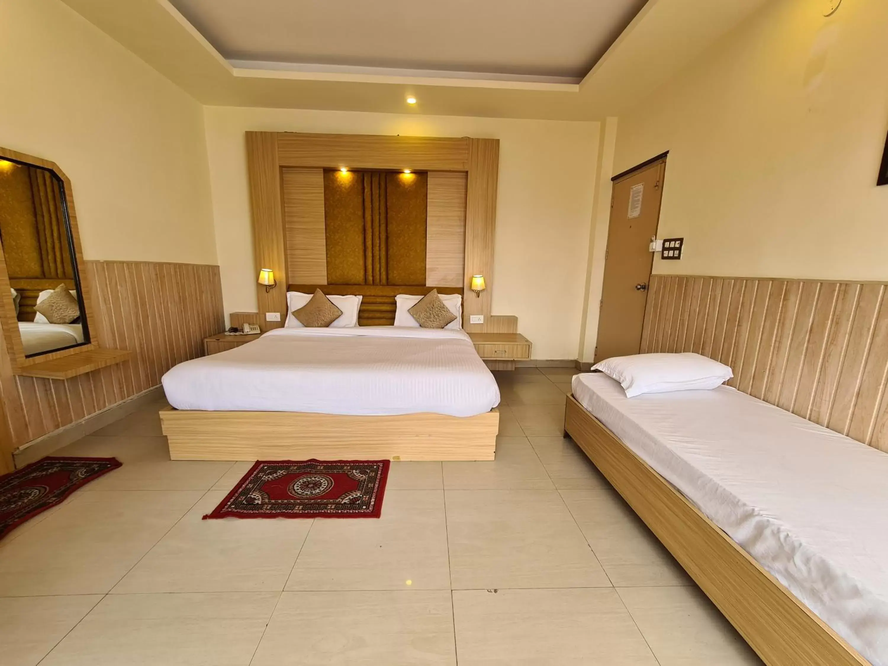 View (from property/room), Bed in Hotel Rajpur Heights