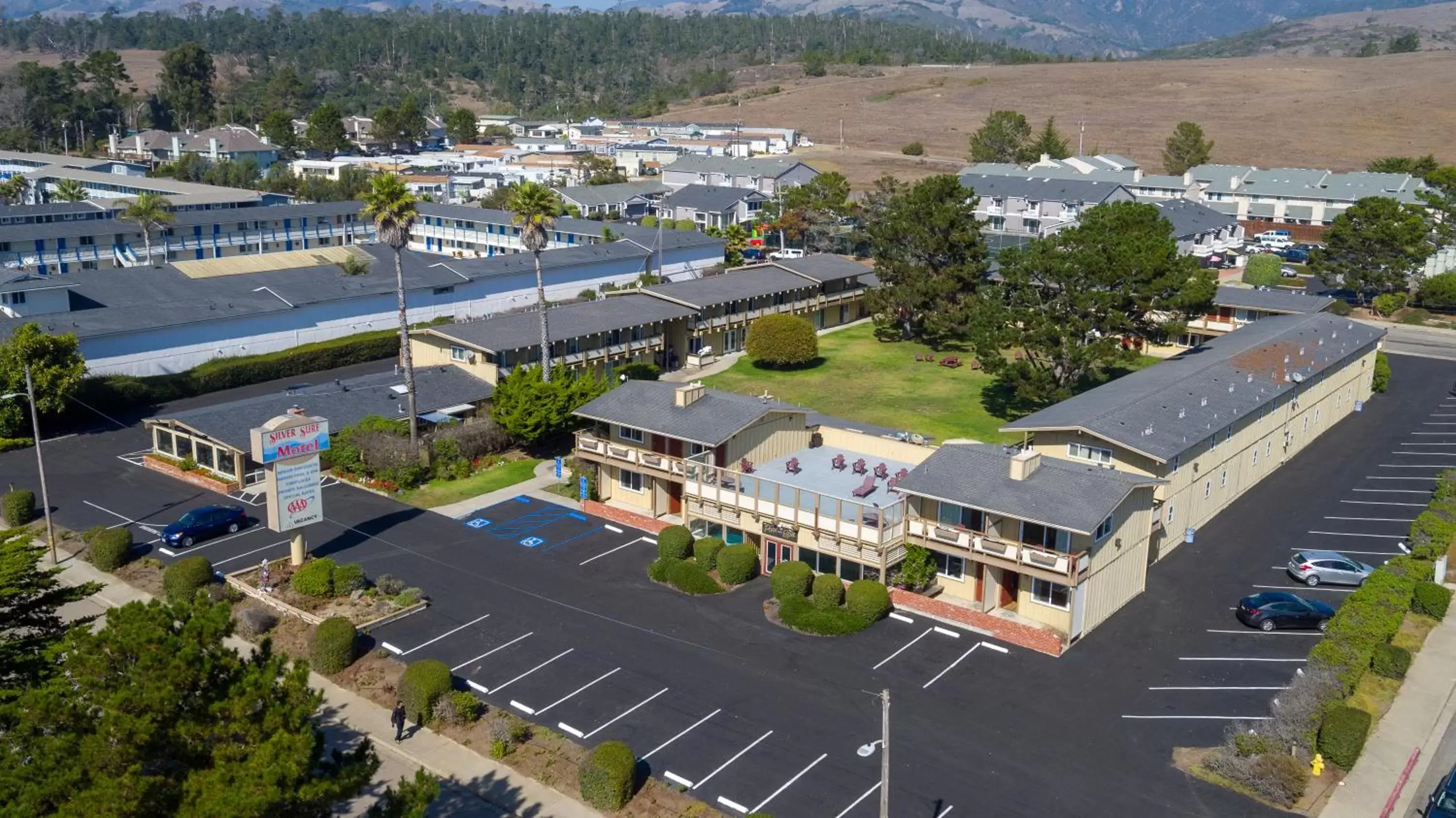 Bird's-eye View in Silver Surf Motel