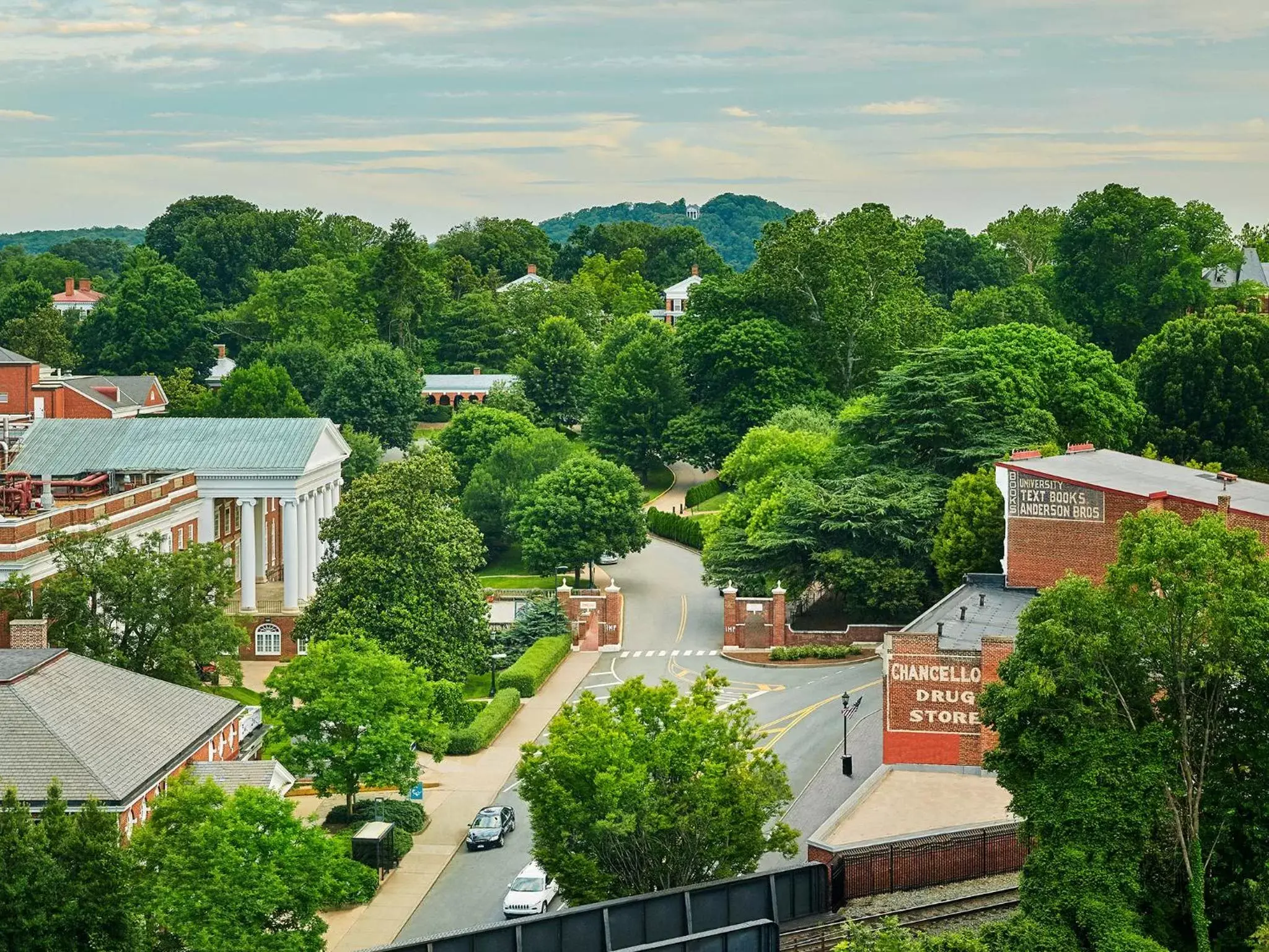 City view, Bird's-eye View in Graduate Charlottesville